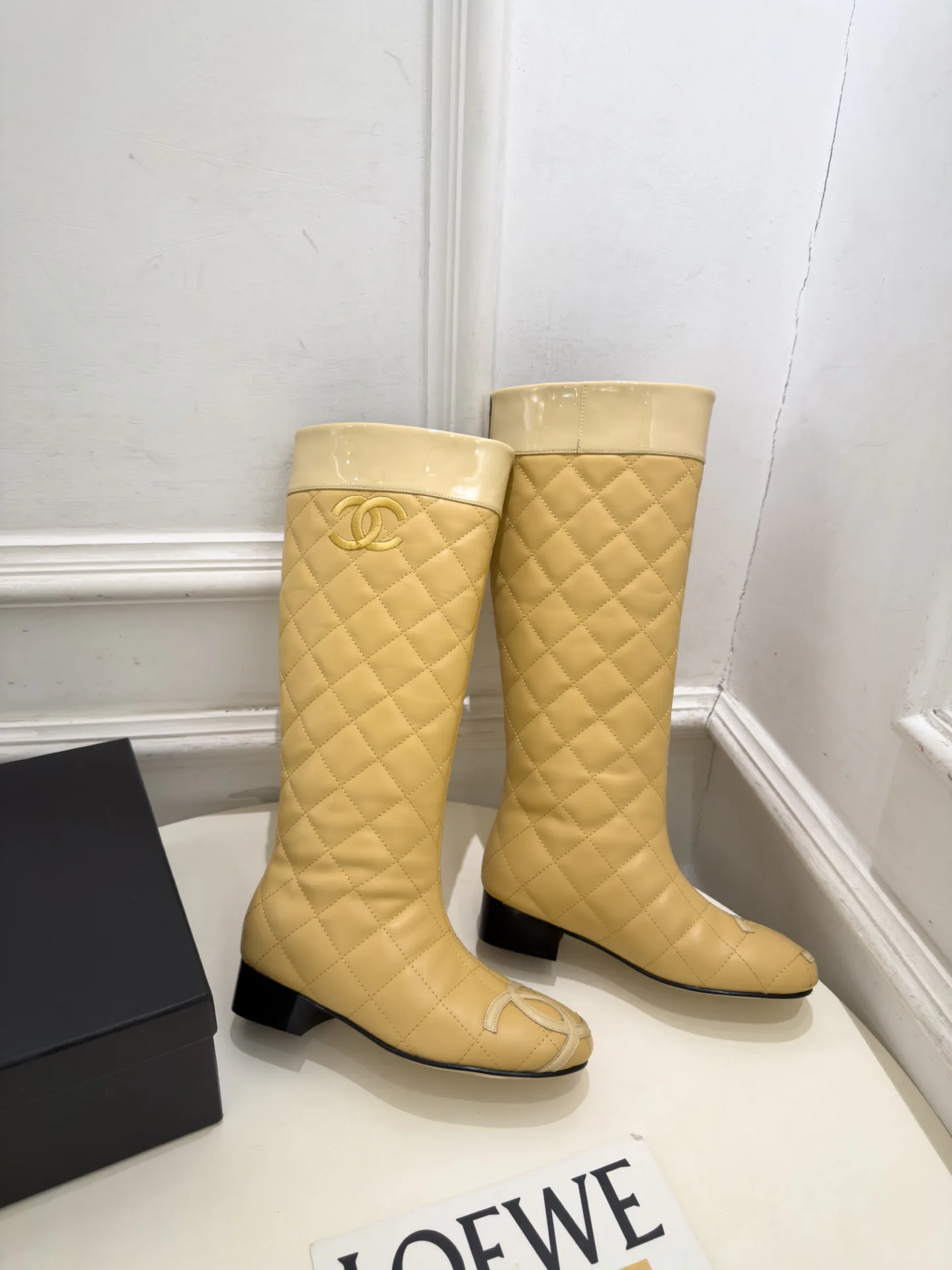 Сапоги Женские Chanel 18610809