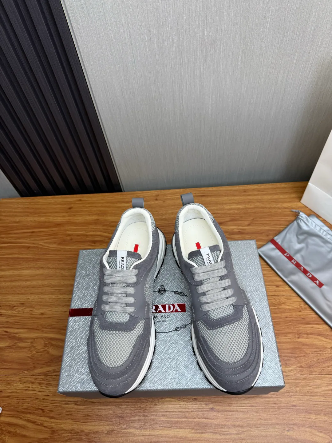 Men's Sneakers PRADA 17704091
