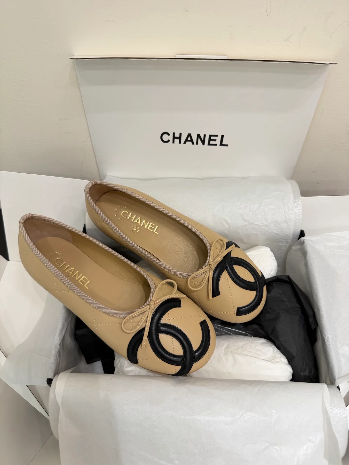 Women's Ballet Flats CHANEL 18363590