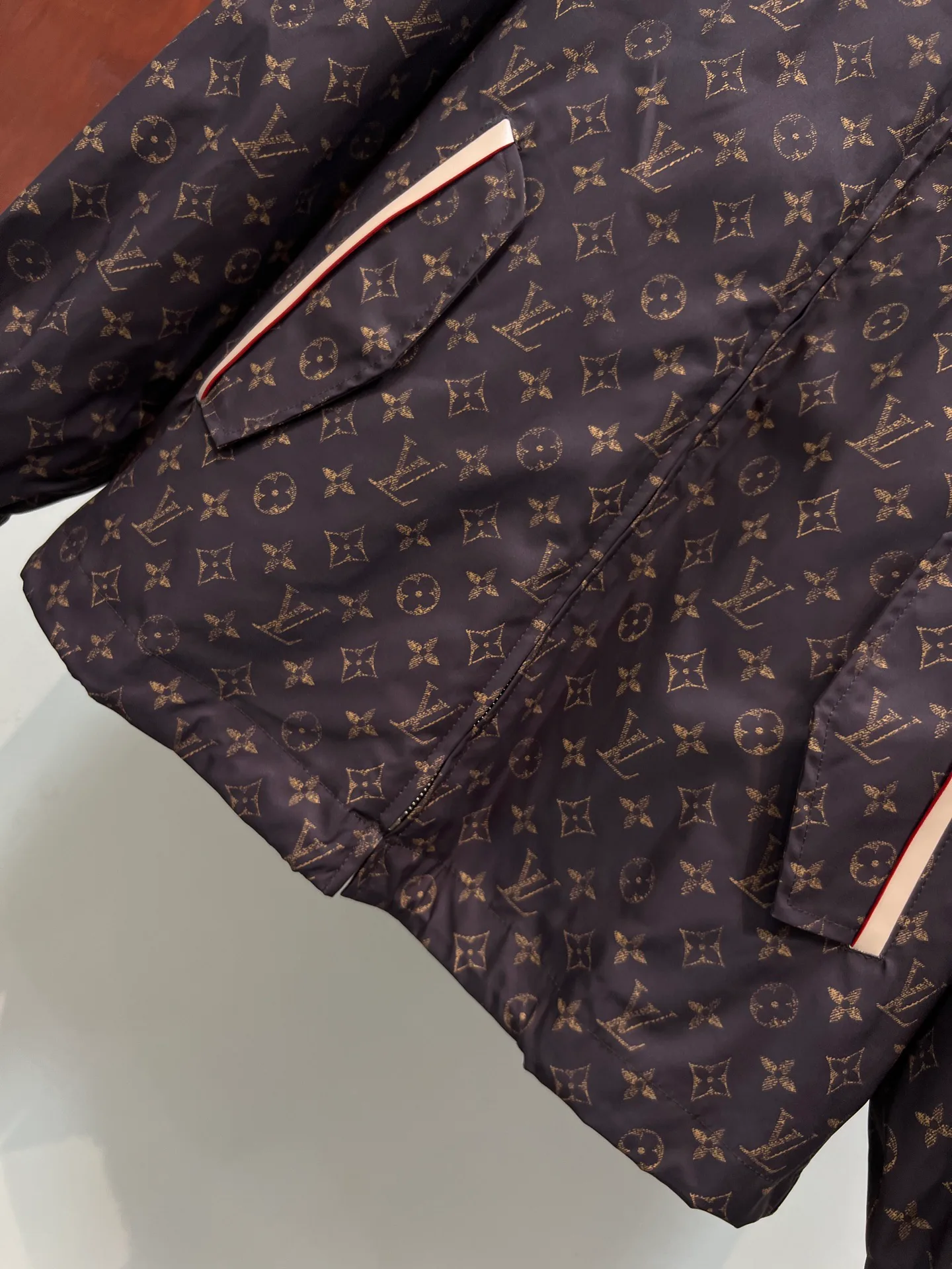 Women's Jackets And Down Jackets LOUIS VUITTON 18408133