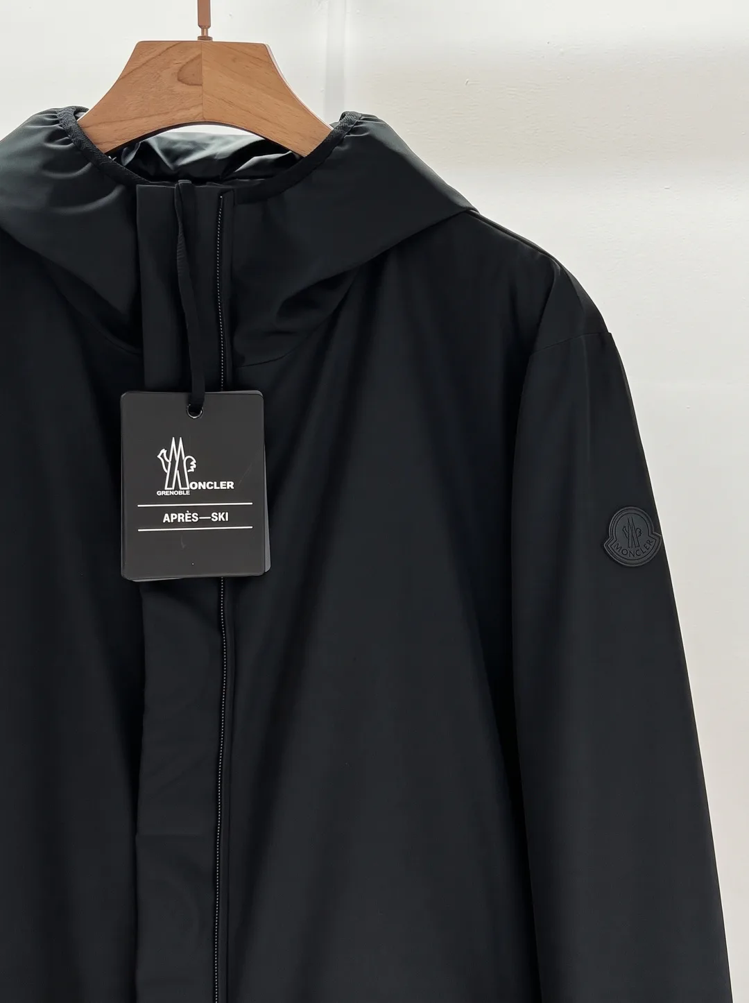 Куртки И Пуховики Мужские Moncler 18596615