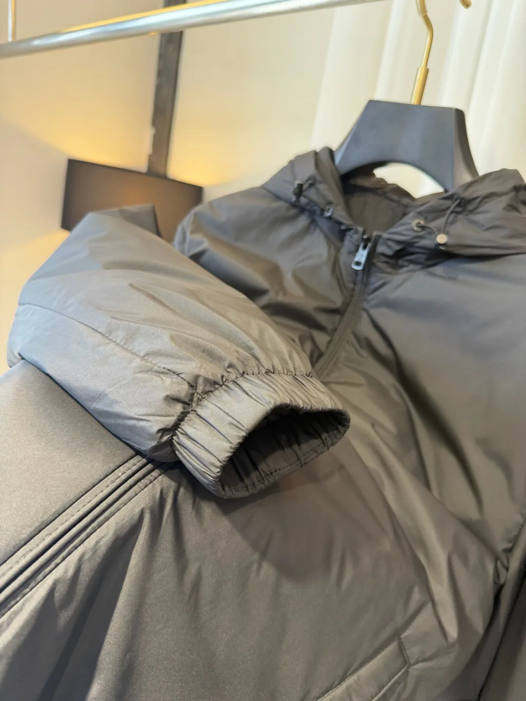 Women's Jackets And Down Jackets MONCLER 18316575