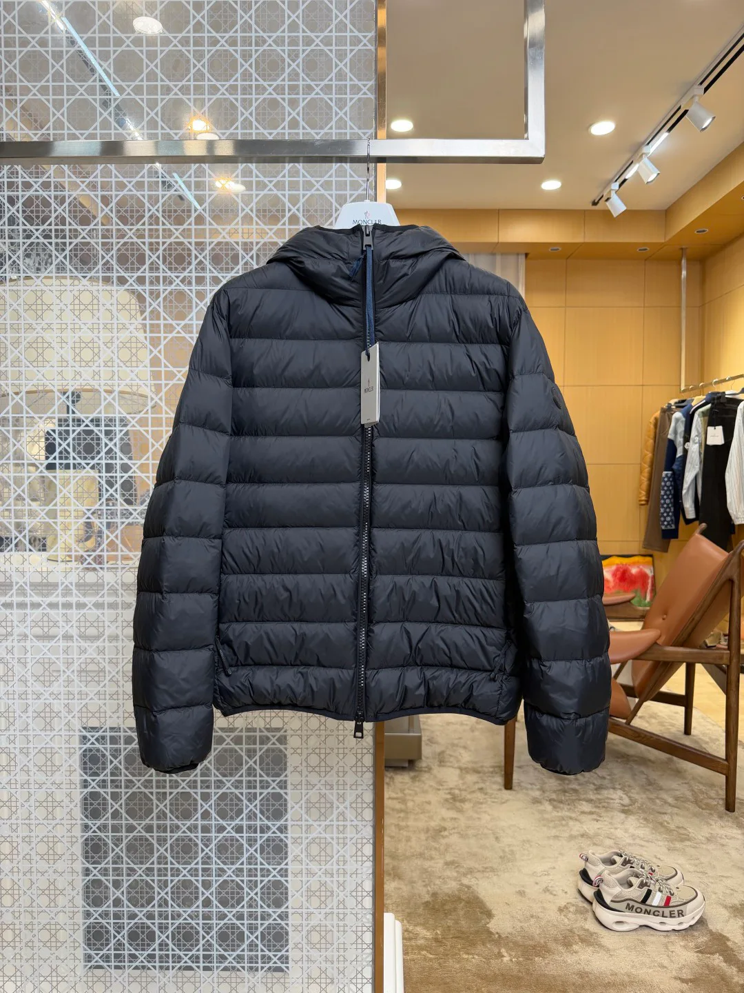 Men's Jackets And Down Jackets MONCLER 18461303