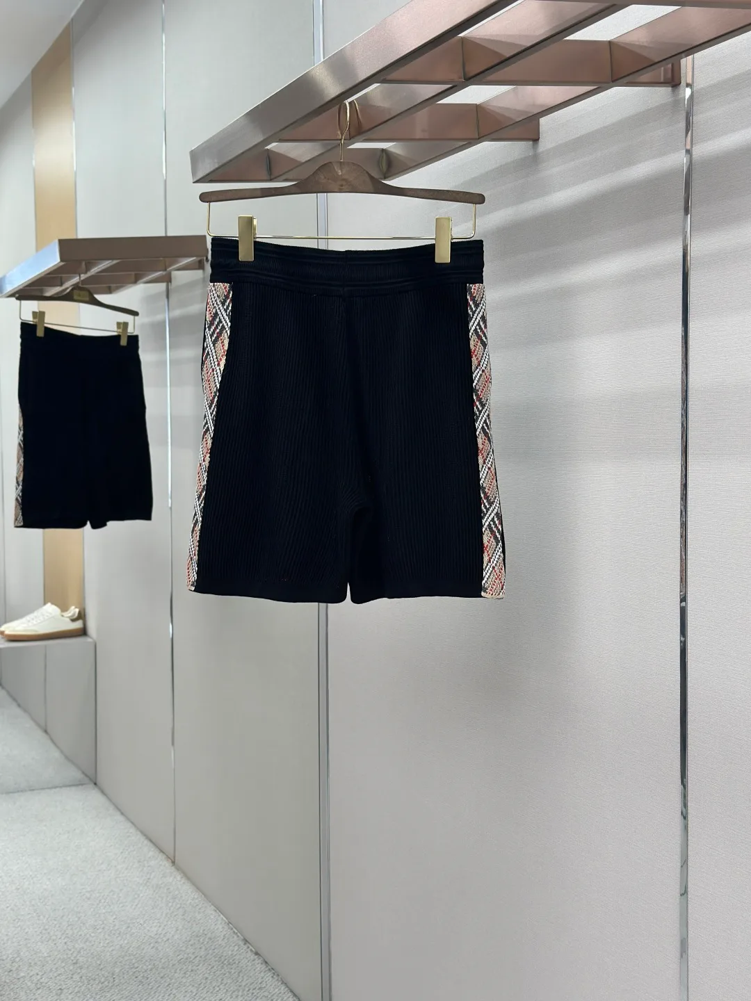 Men's Shorts BURBERRY 17468321