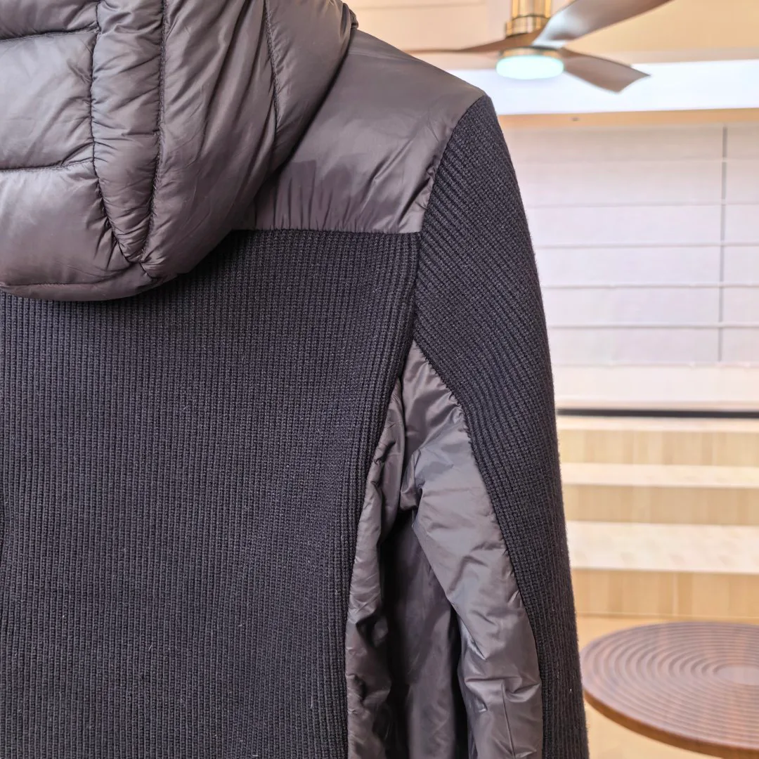 Women's Jackets And Down Jackets MONCLER 18130377