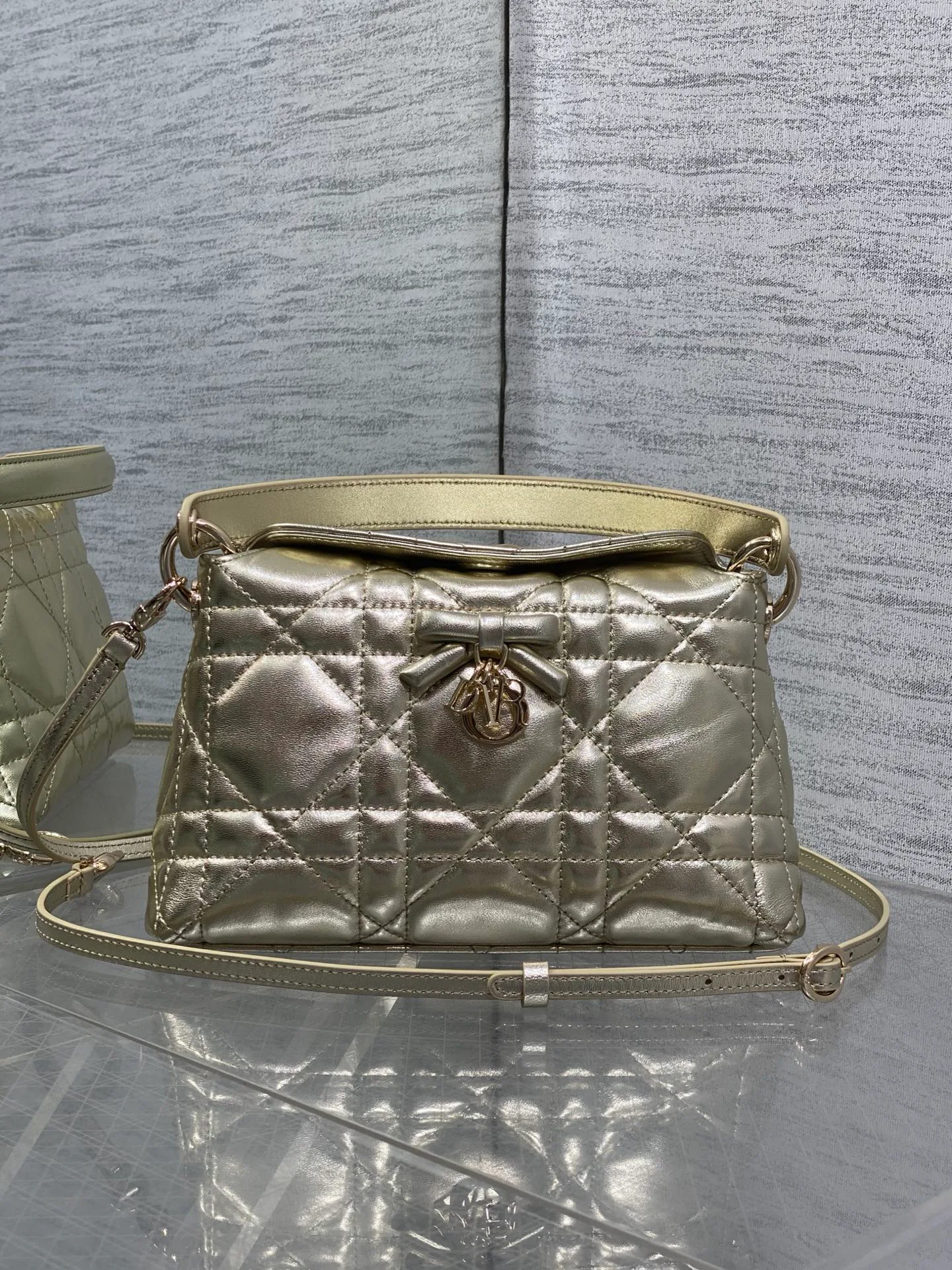 Women's Classic Handbags CHRISTIAN DIOR 18341376