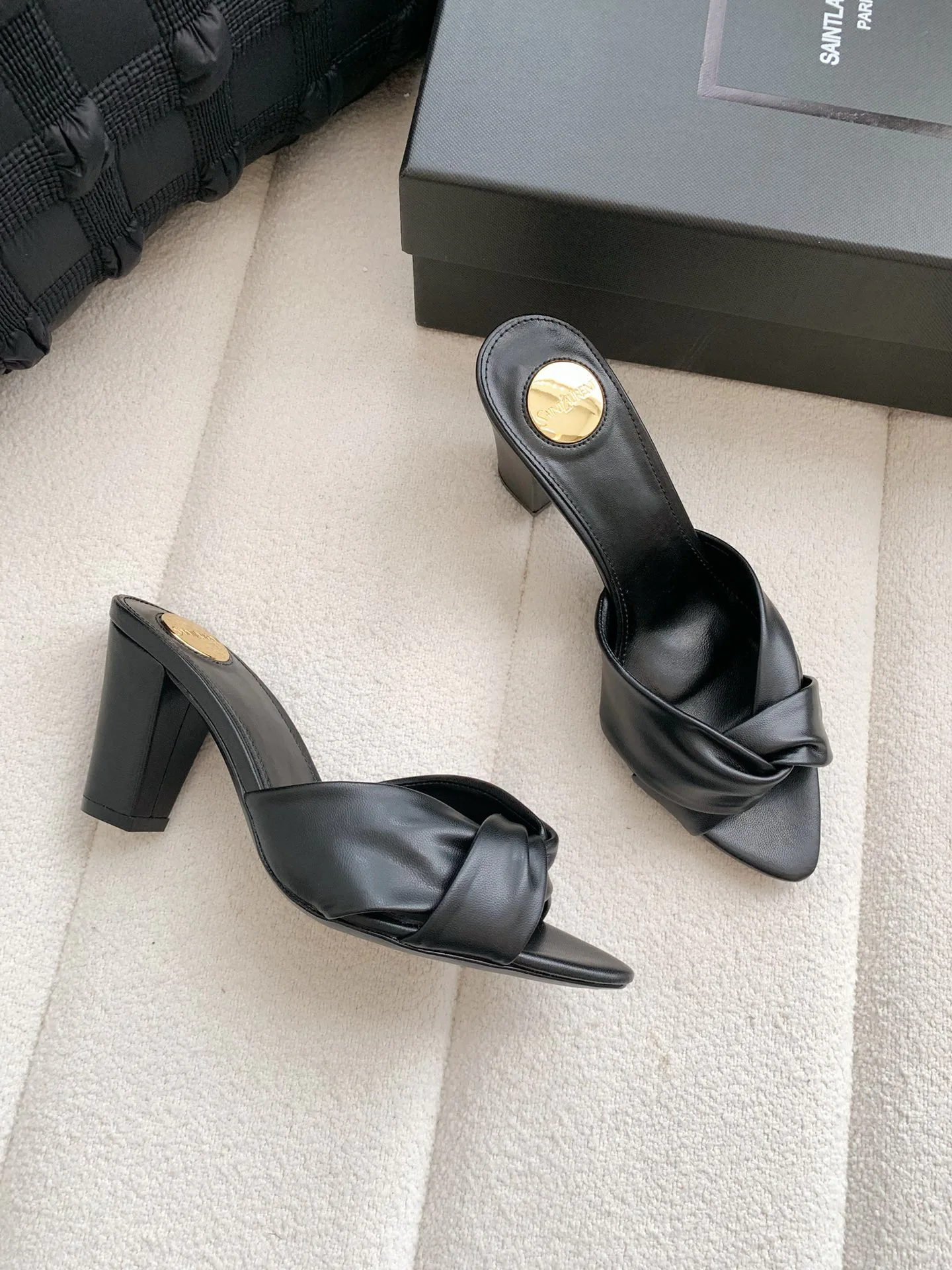 Women's Mules And Clogs SAINT LAURENT 17371747