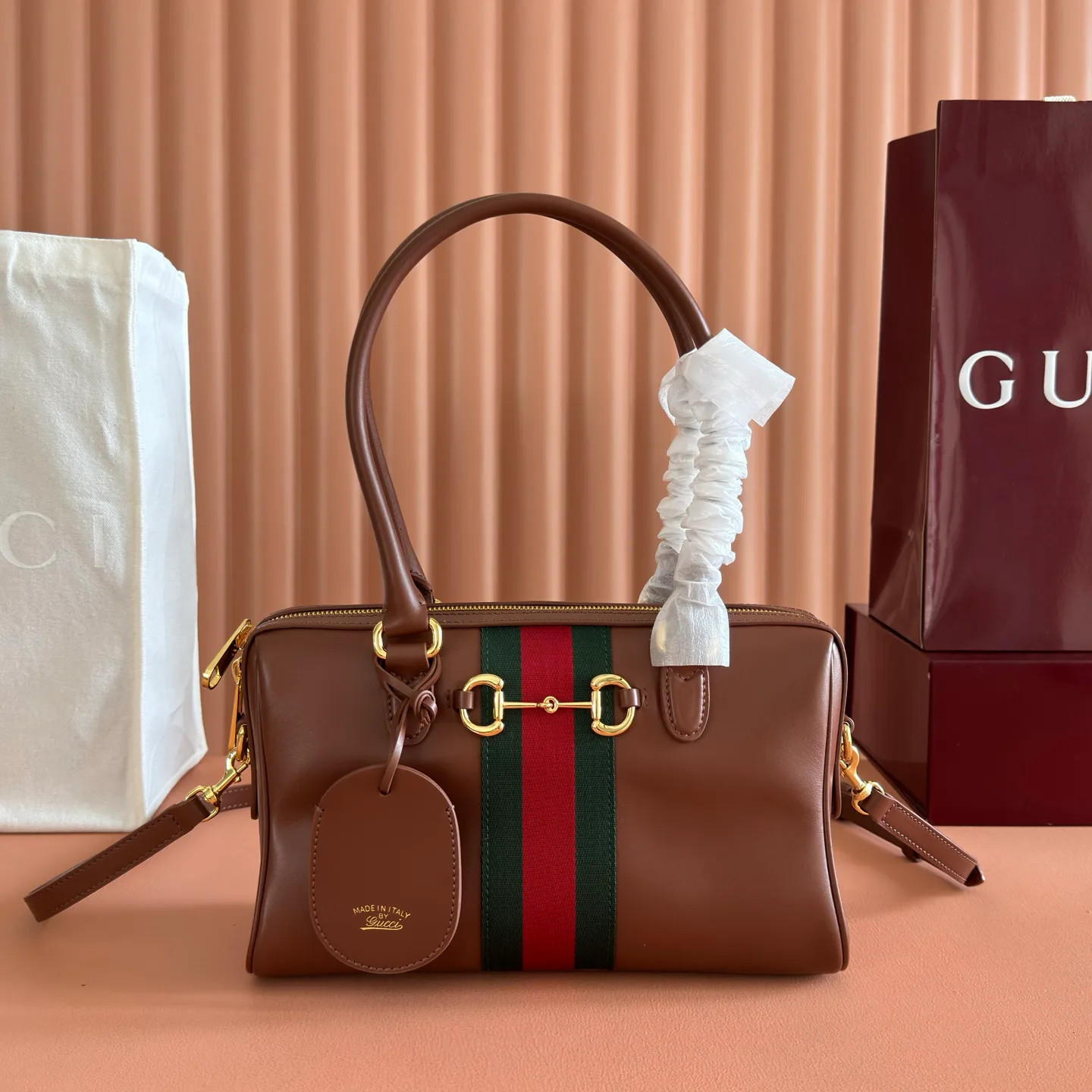 Women's Classic Handbags GUCCI 18004477