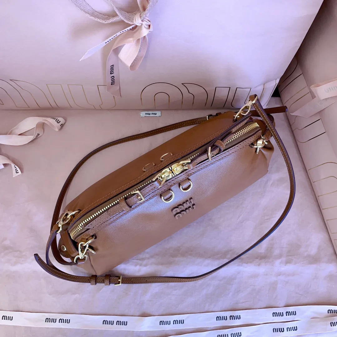 Классические Сумки Женские Miu Miu 18602505