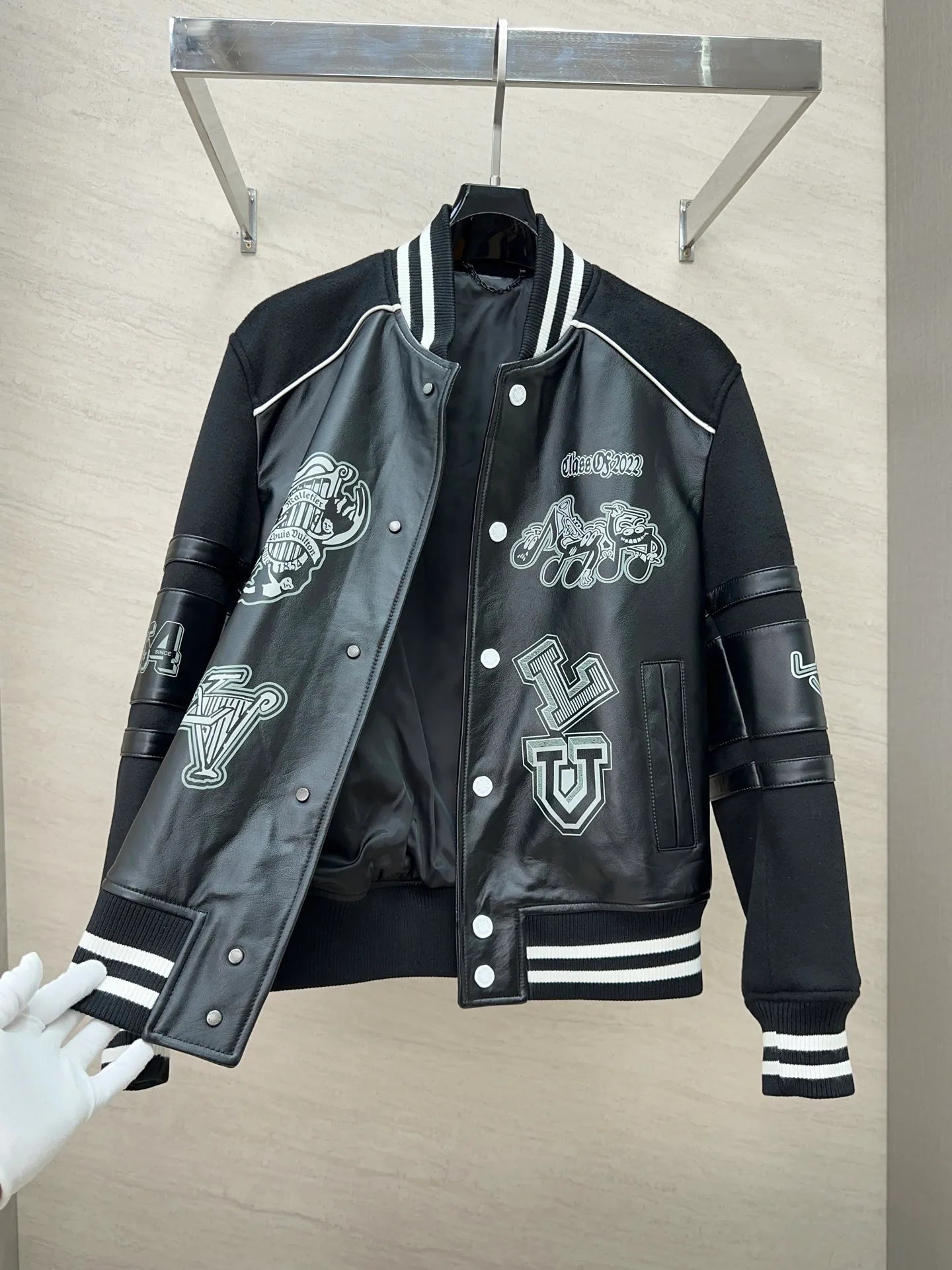 Куртки И Пуховики Мужские Louis Vuitton 18561408