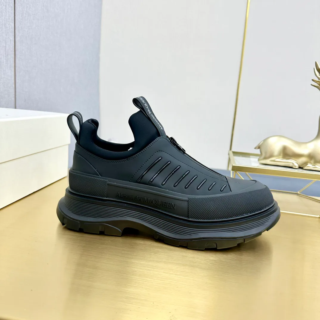 Women's Sneakers ALEXANDER MCQUEEN 18397474