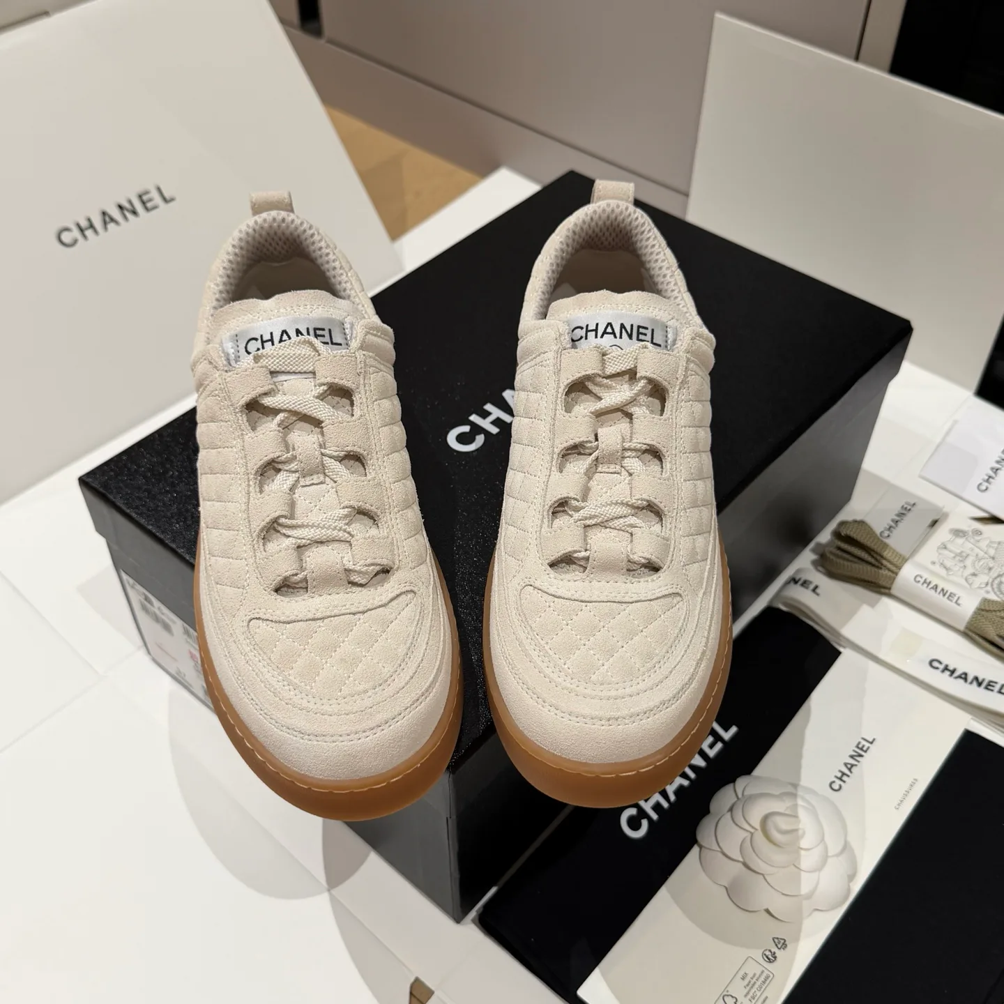 Women's Sneakers CHANEL 18551778