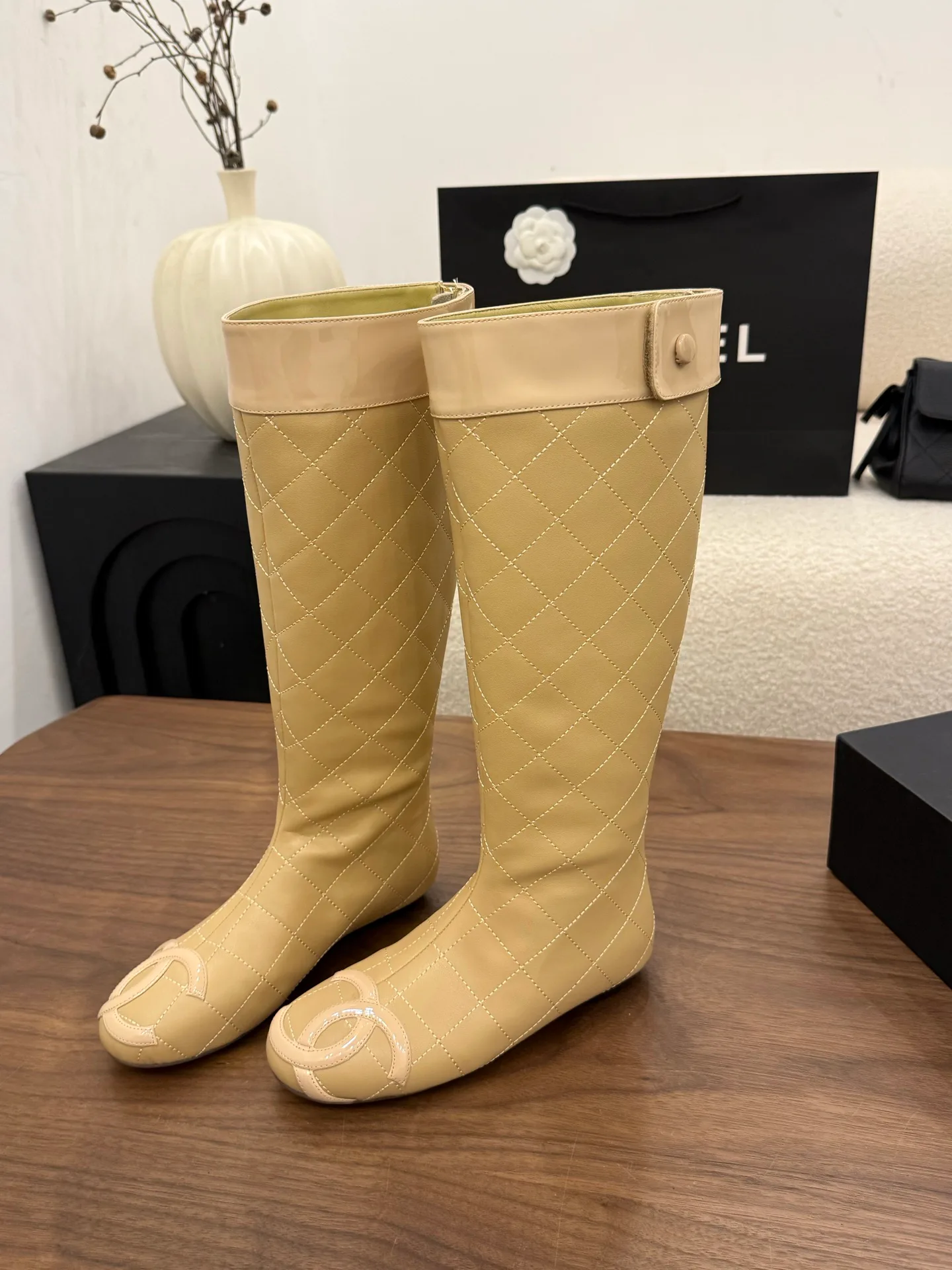 Women's Boots CHANEL 18275738