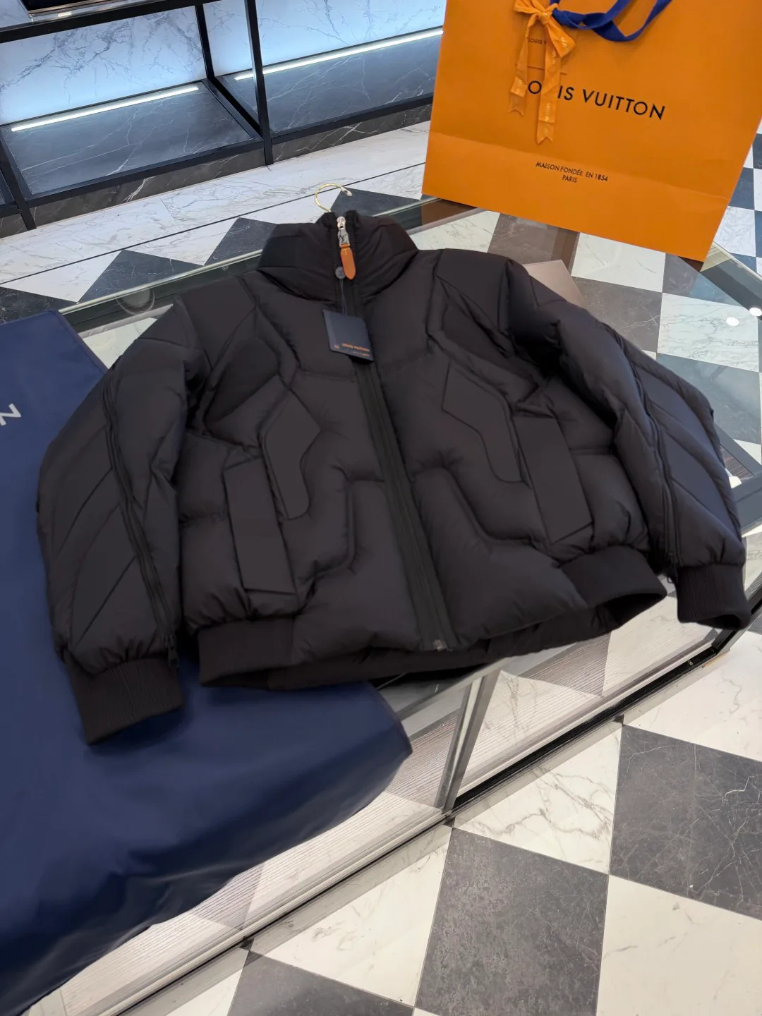Men's Jackets And Down Jackets LOUIS VUITTON 18007699