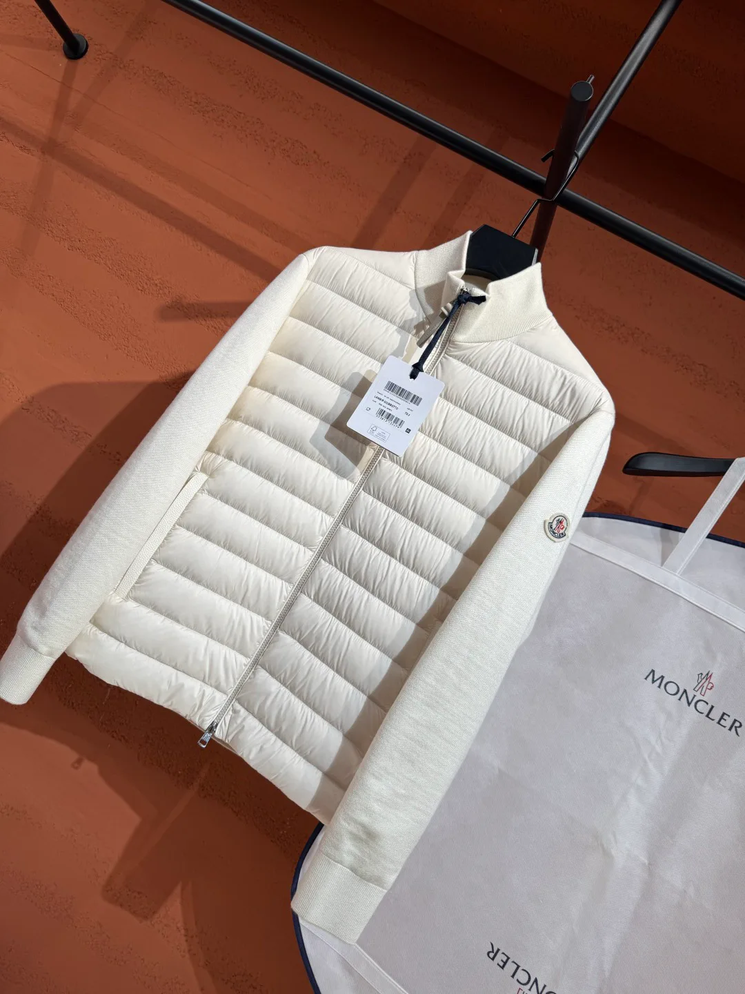 Women's Jackets And Down Jackets MONCLER 18436264