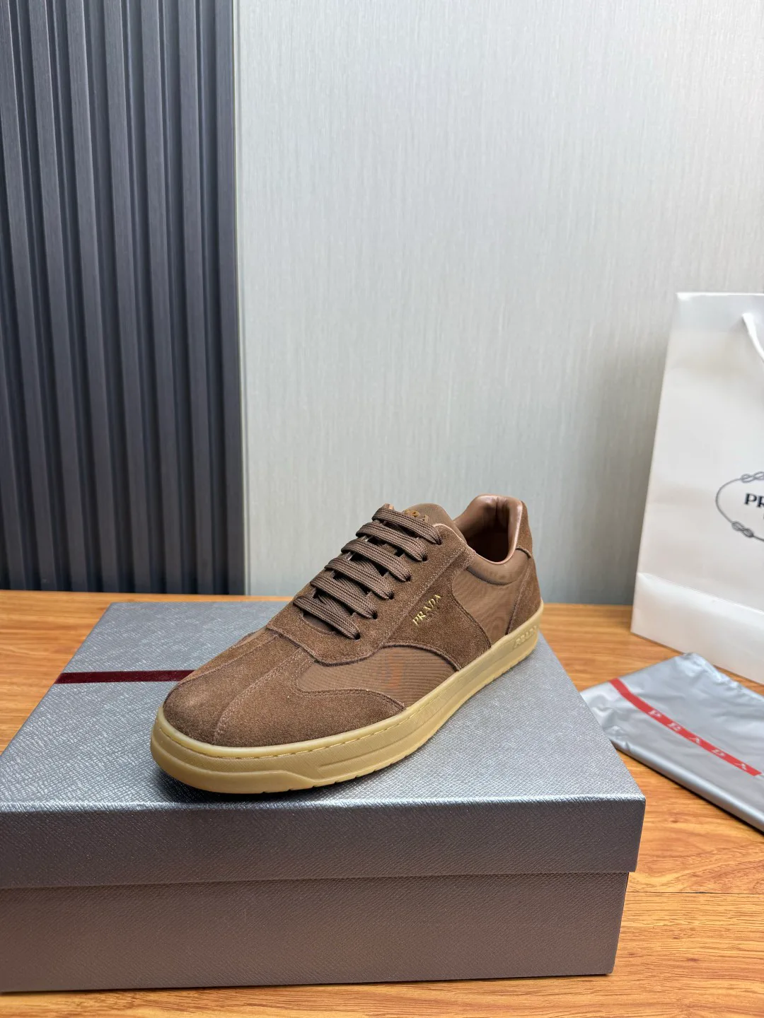 Men's Sneakers PRADA 18418635