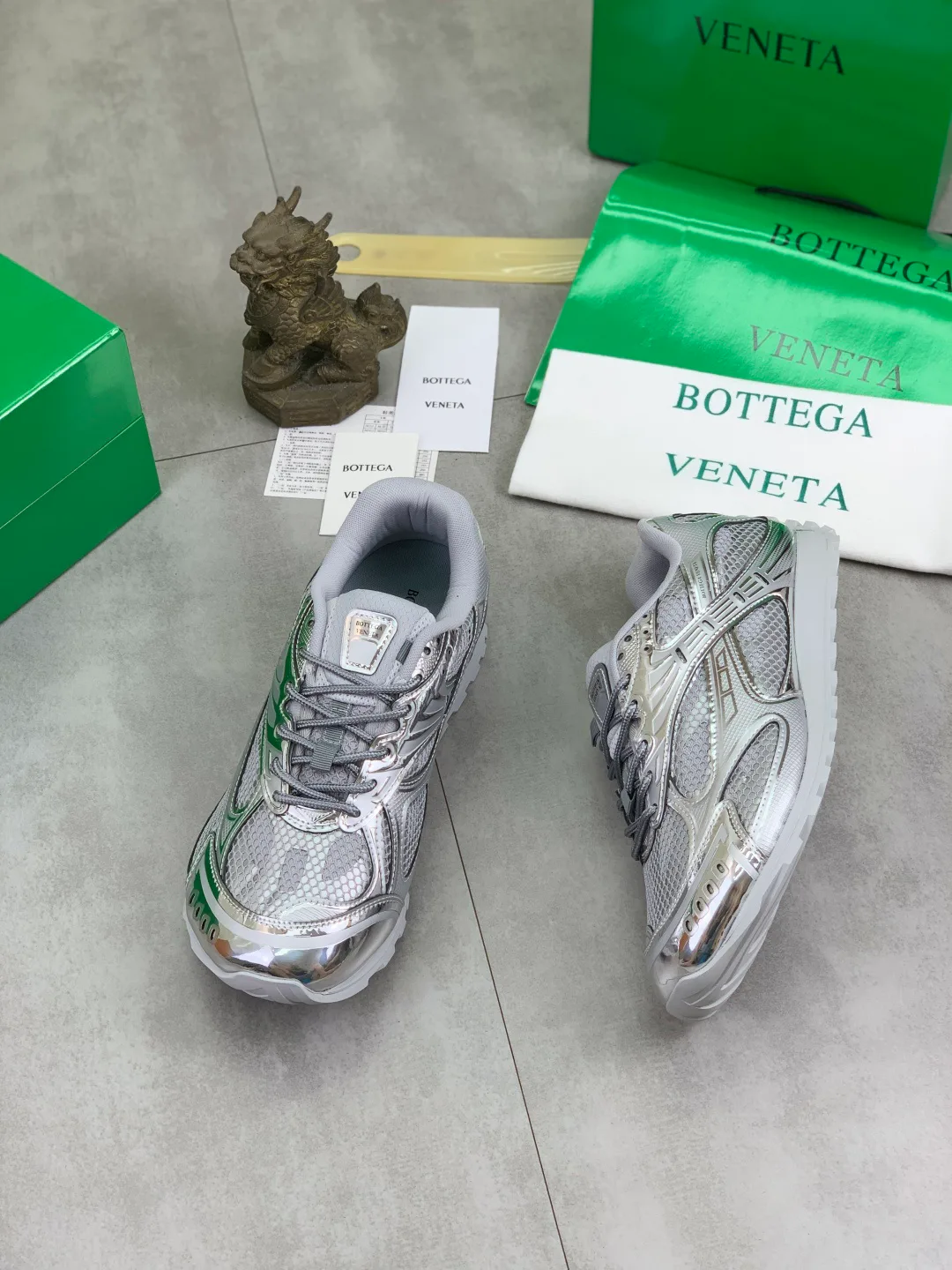 Women's Sneakers BOTTEGA VENETA 18365186