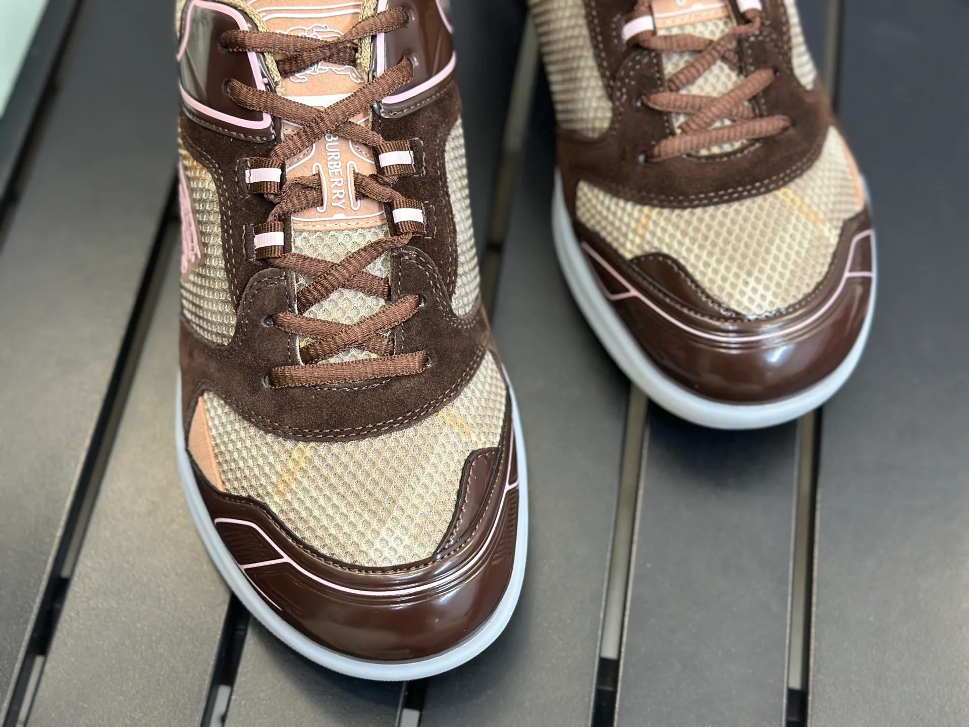 Men's Sneakers BURBERRY 17420352