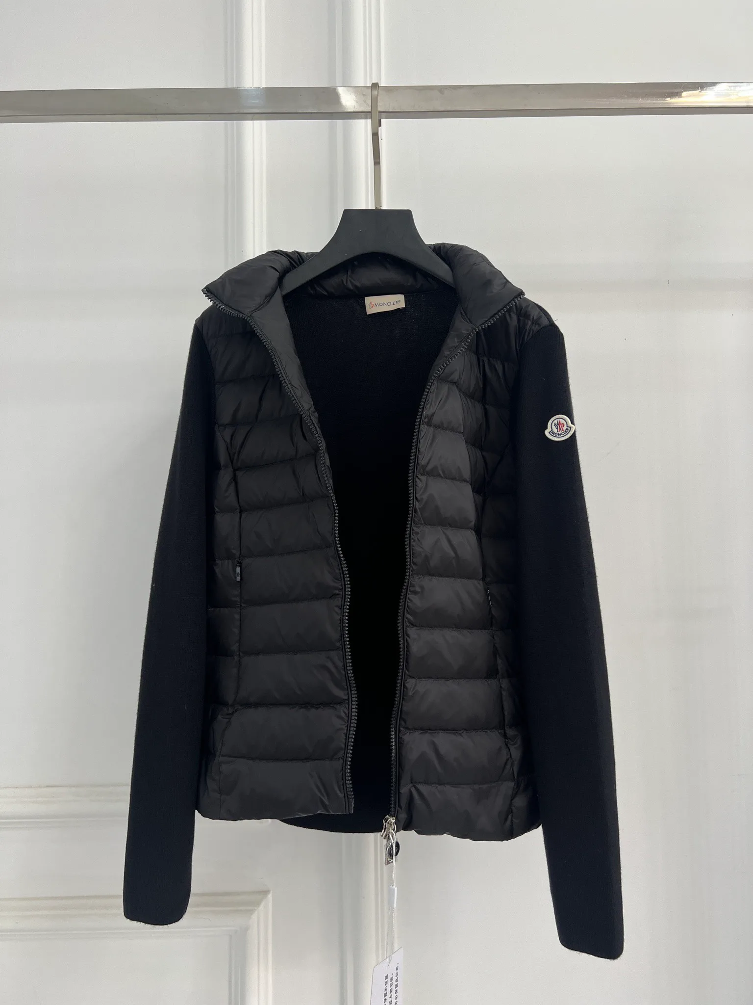 Women's Jackets And Down Jackets MONCLER 18416269