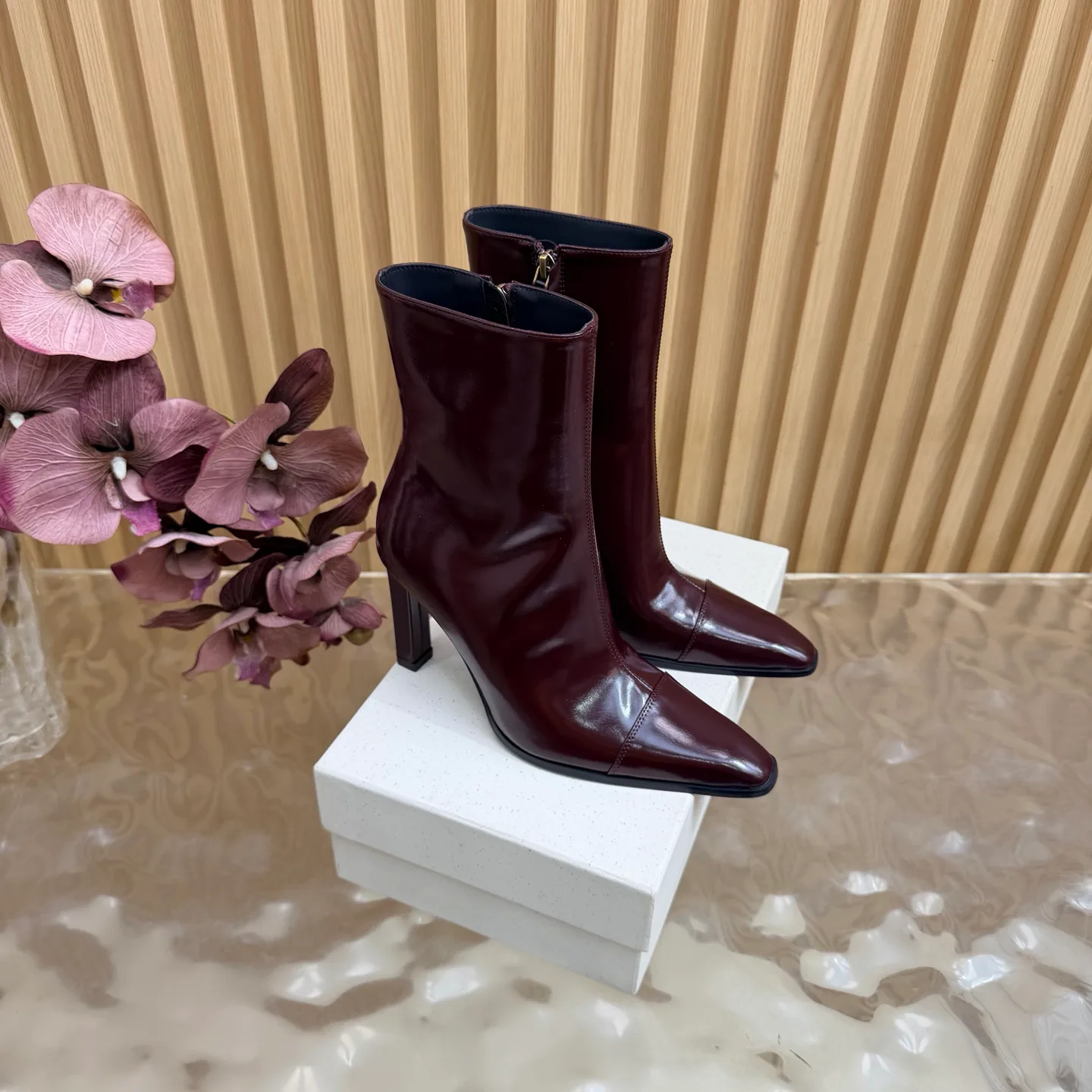 Women's Booties SAINT LAURENT 18508924