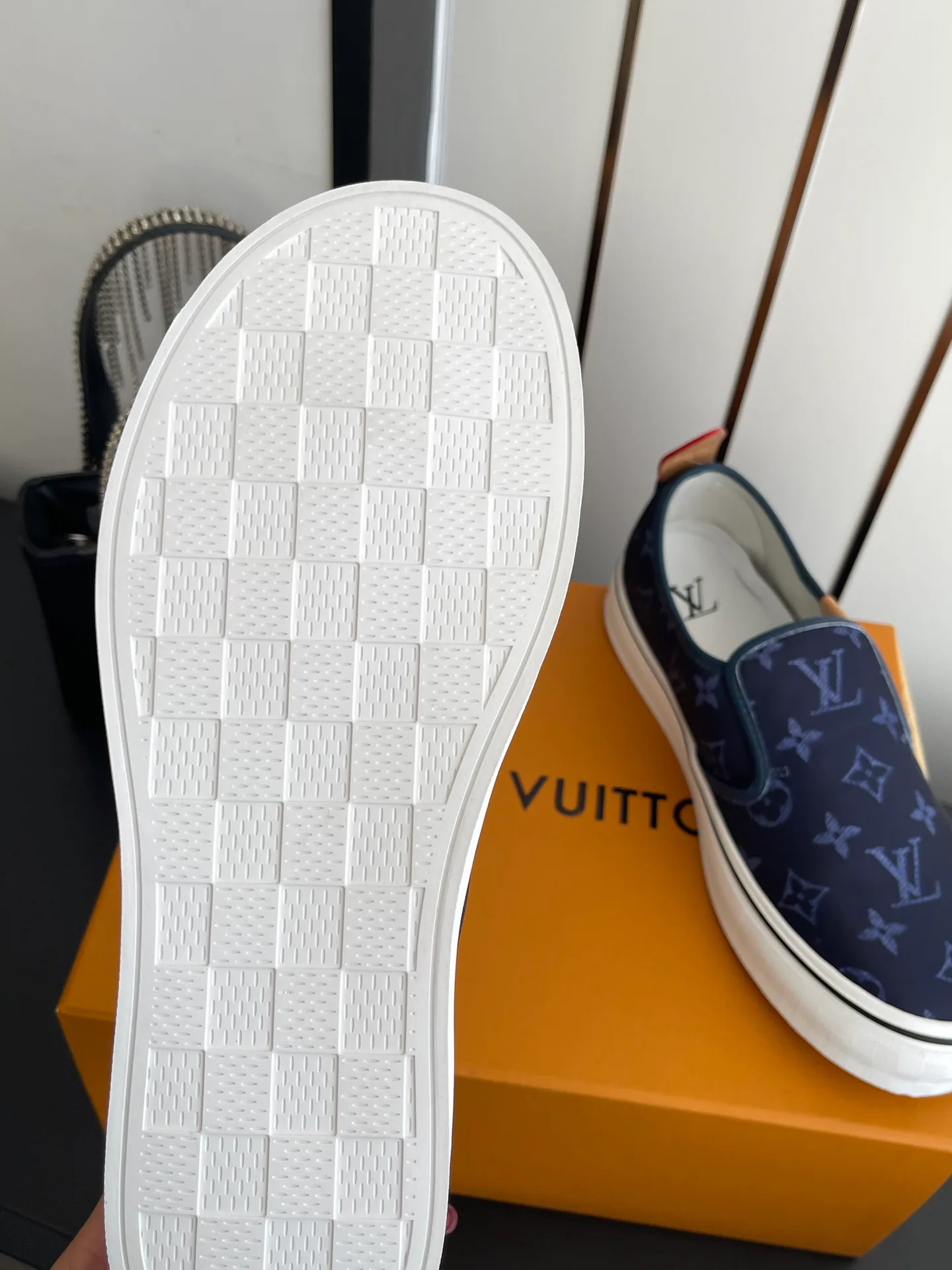 Men's Sneakers LOUIS VUITTON 17908528