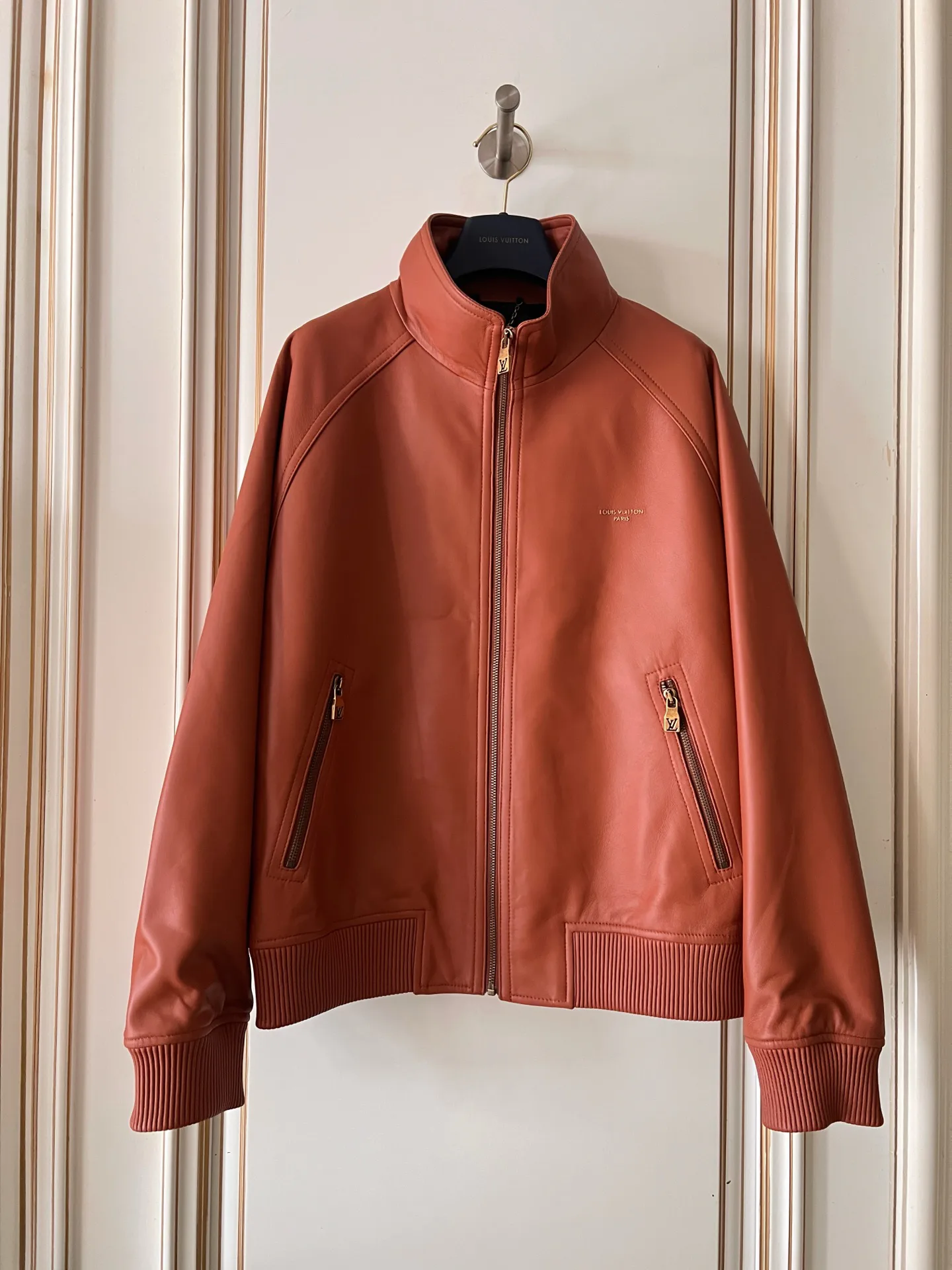 Women's Leather Jackets And Sheepskin Coats LOUIS VUITTON 18408998