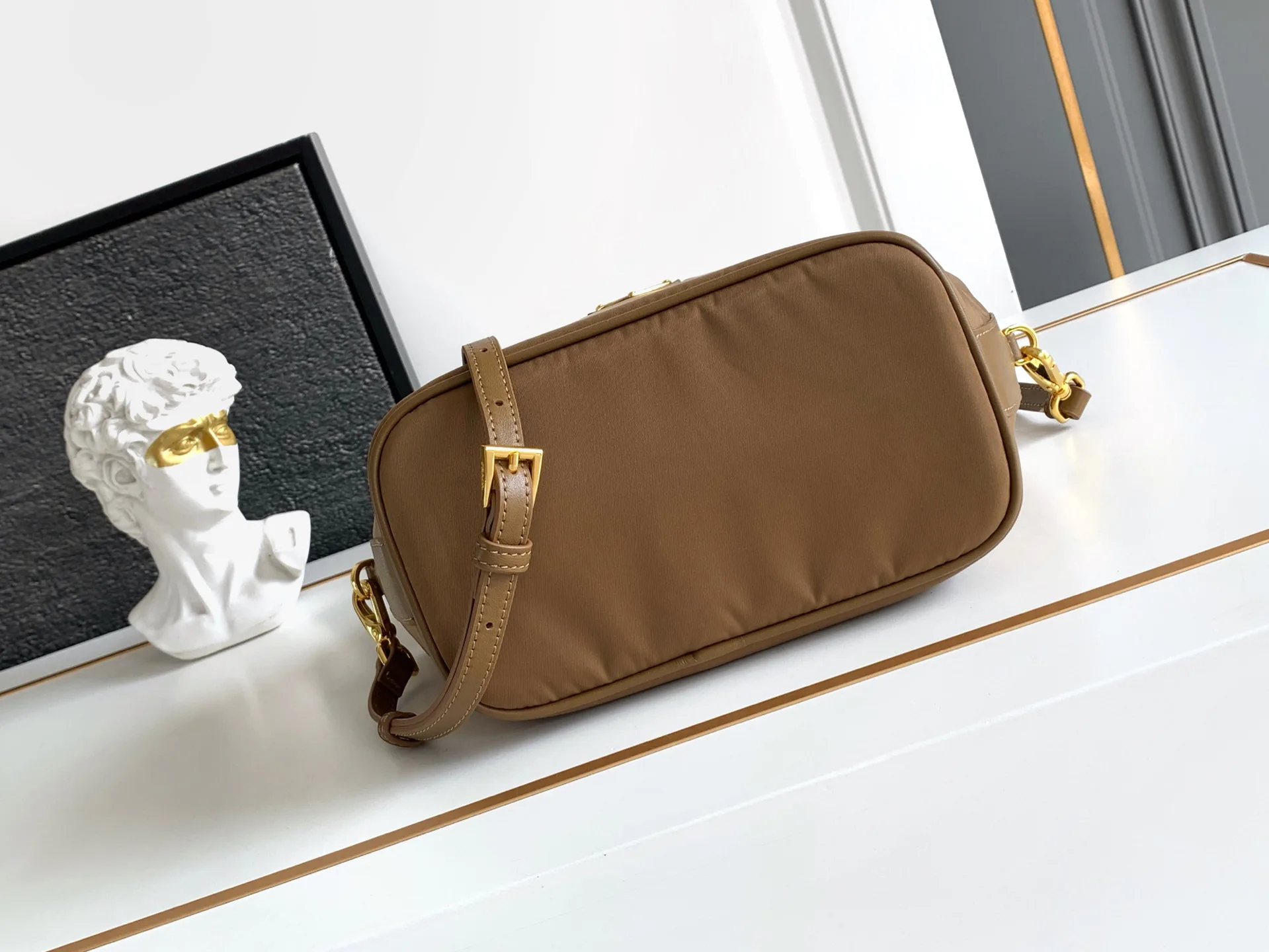 Women's Classic Handbags PRADA 18310377