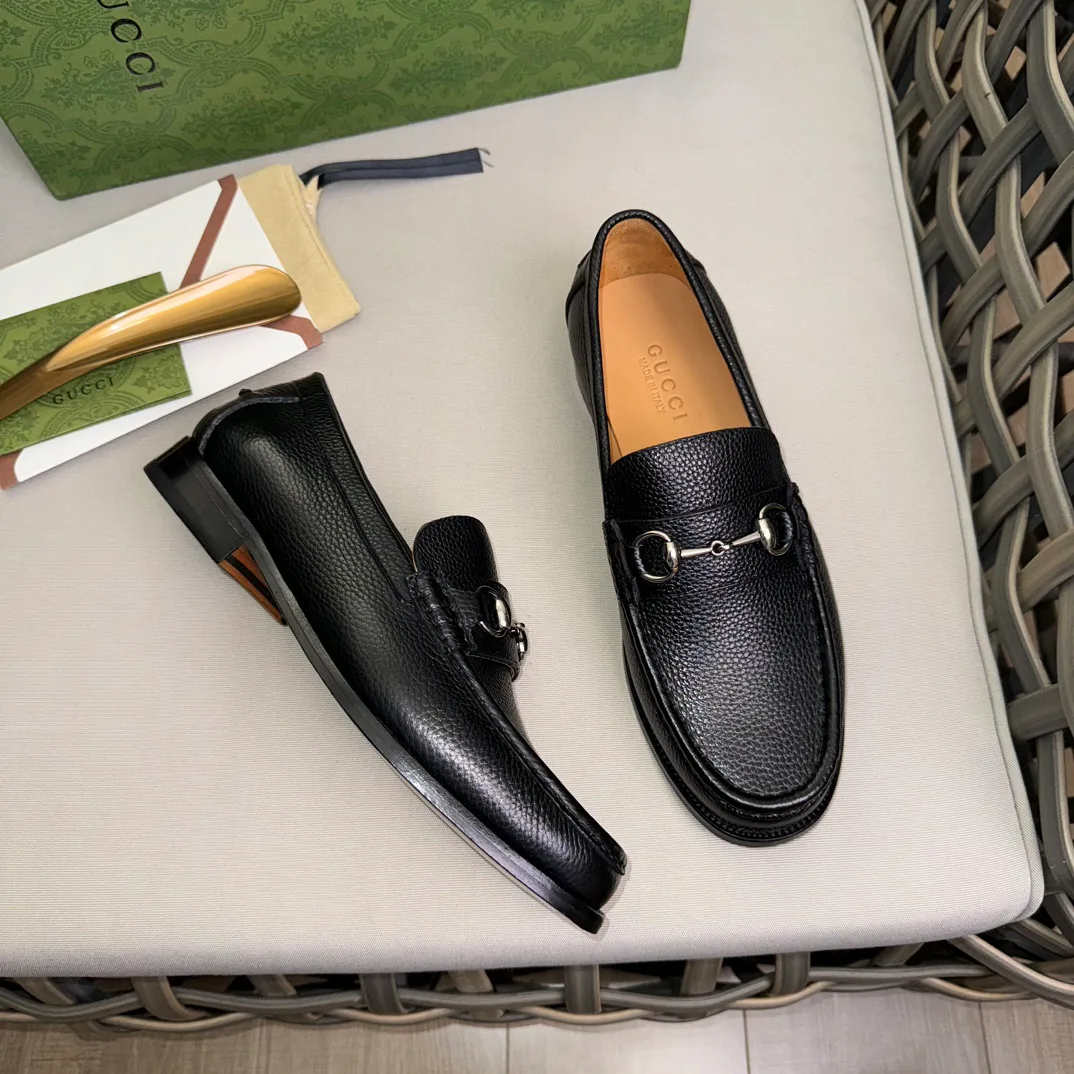 Men's Loafers And Dress Shoes GUCCI 17576629