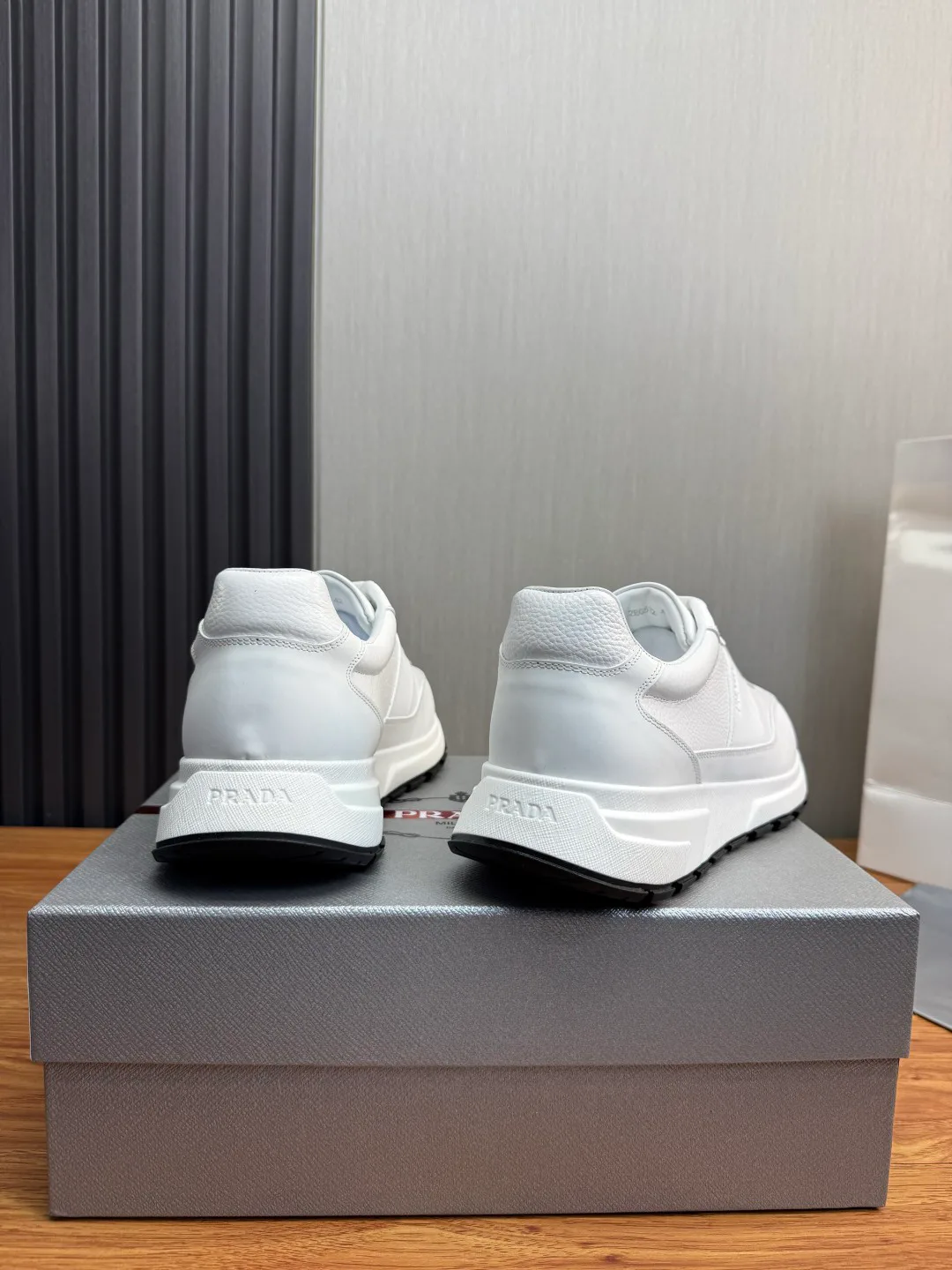 Men's Sneakers PRADA 17890562