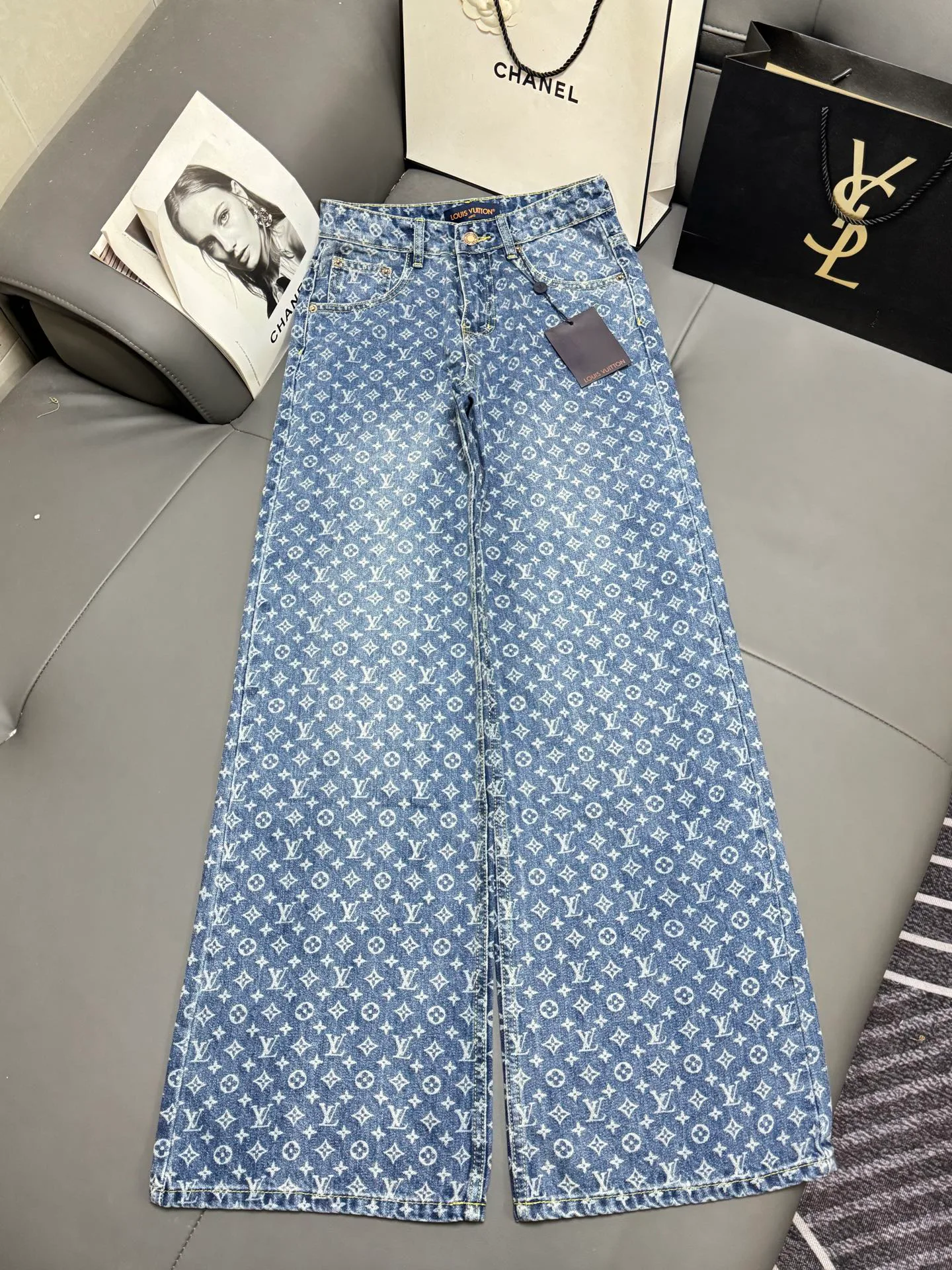 Women's Jeans LOUIS VUITTON 18174658