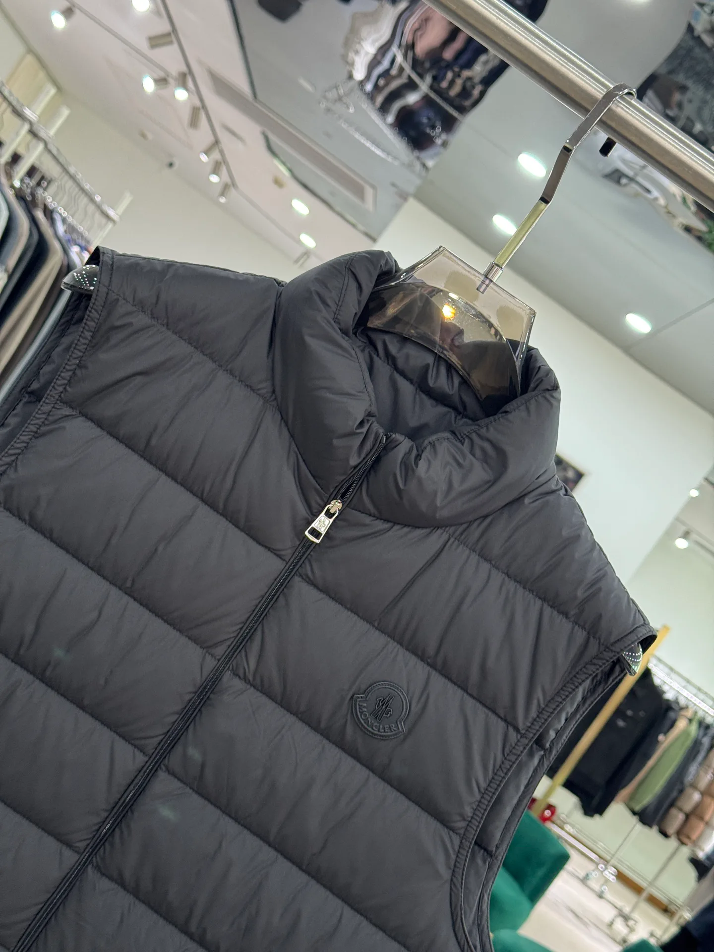 Men's Vests MONCLER 18084242