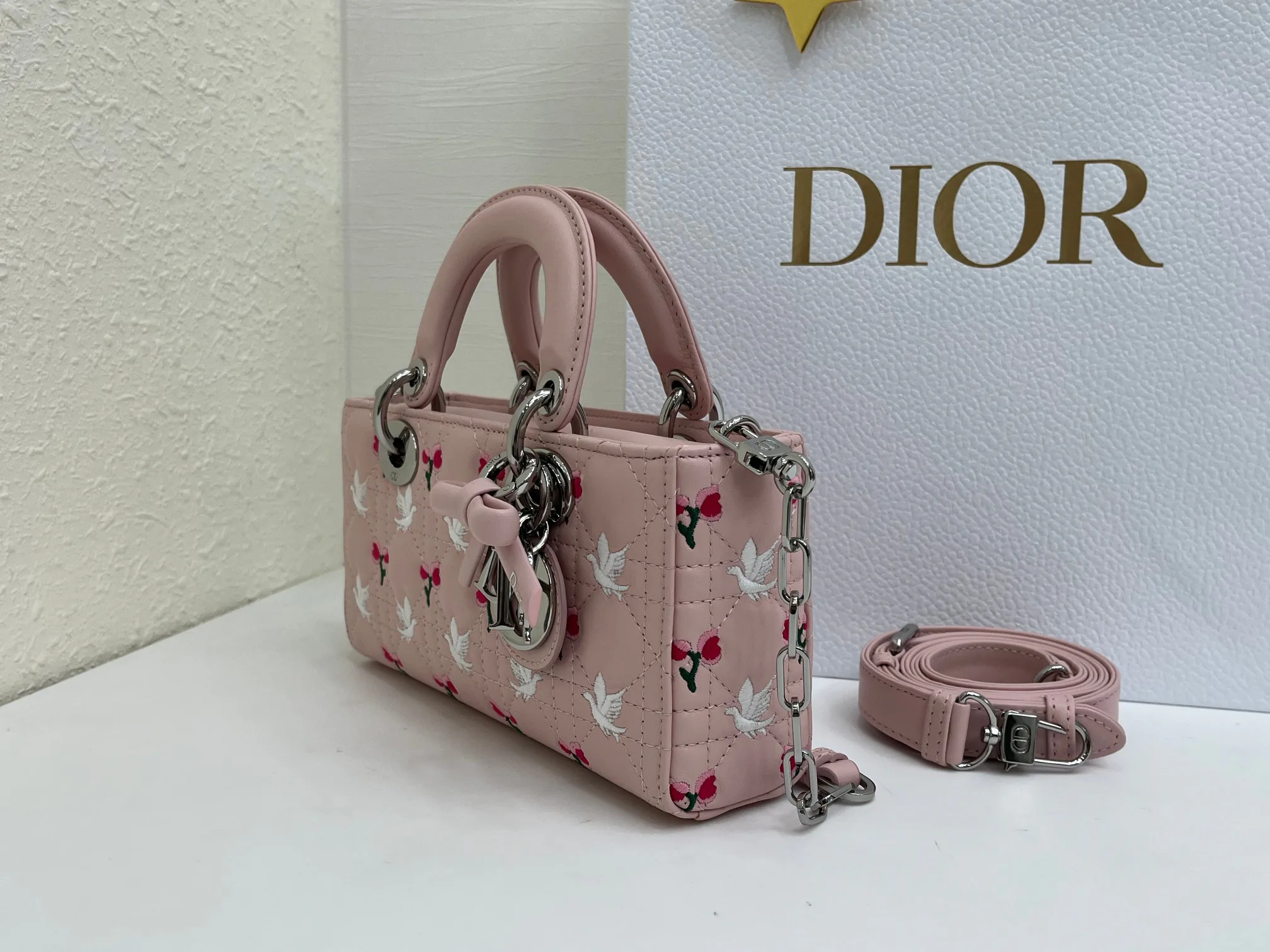 Women's Classic Handbags CHRISTIAN DIOR 17407060