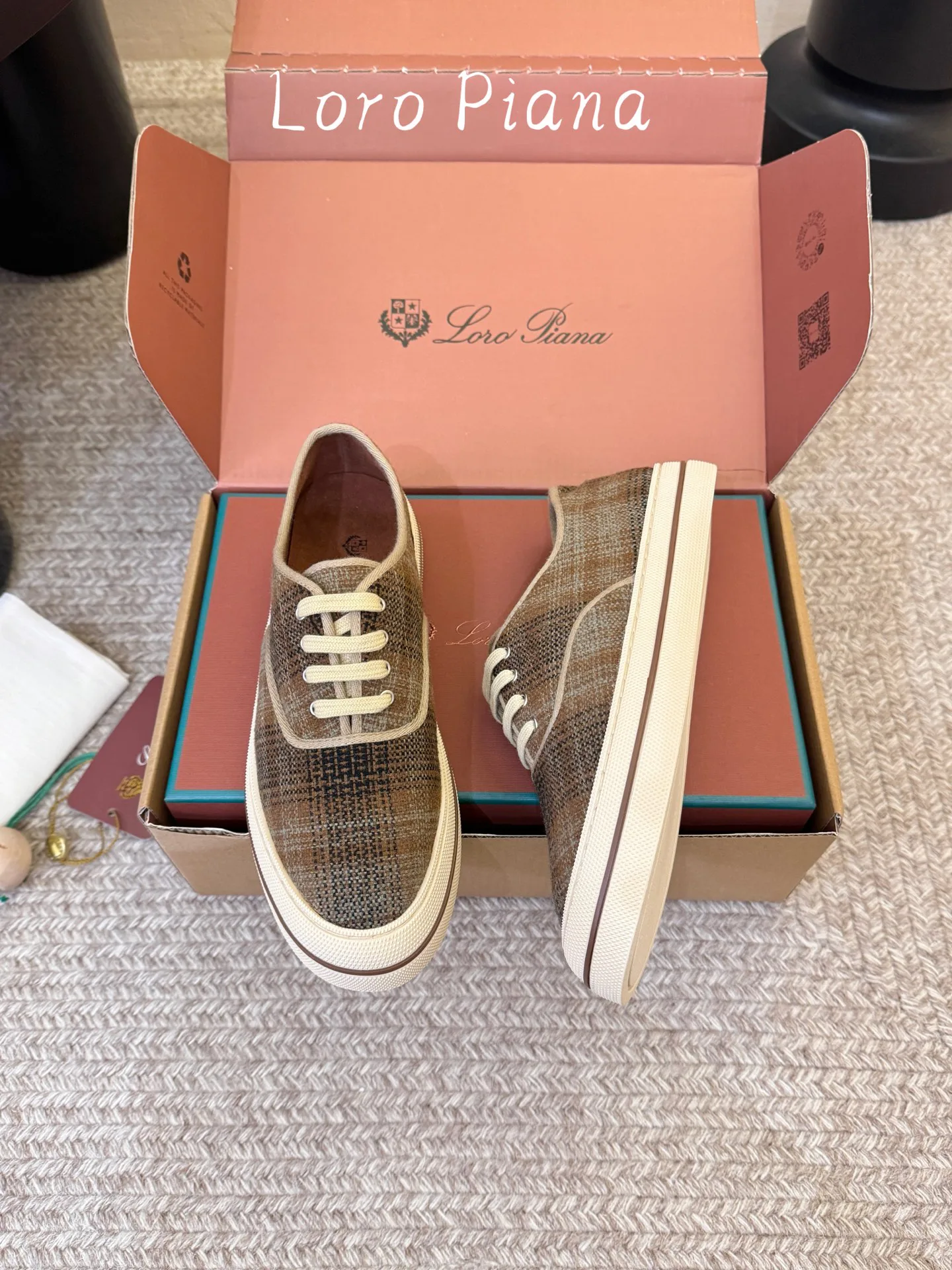 Women's Sneakers LORO PIANA 18241378