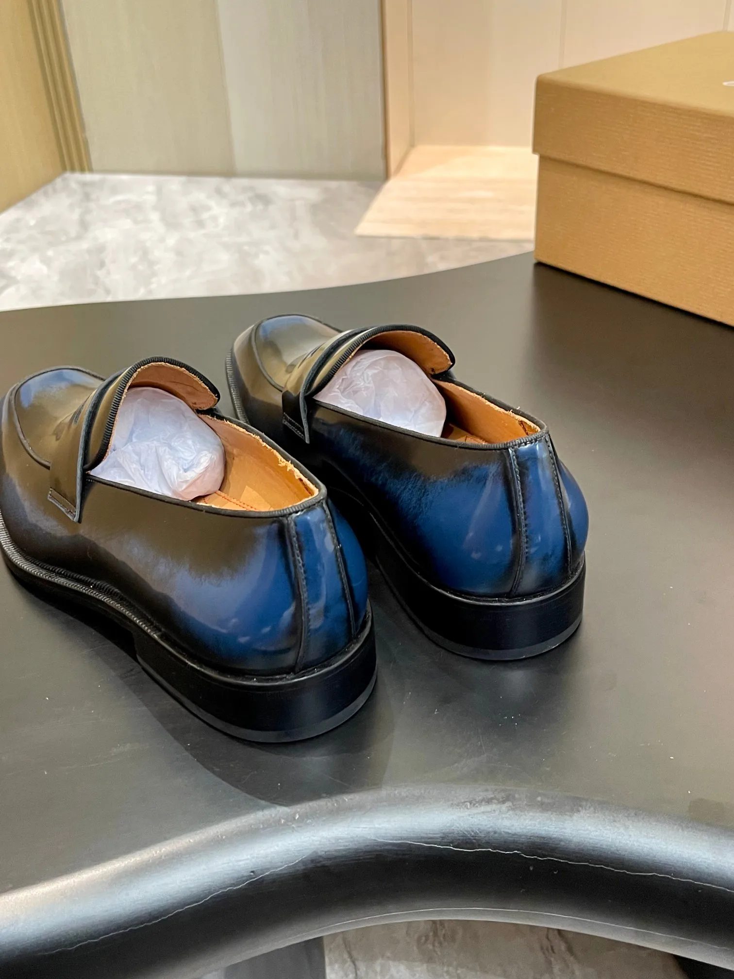 Men's Loafers And Dress Shoes CHRISTIAN LOUBOUTIN 18119154