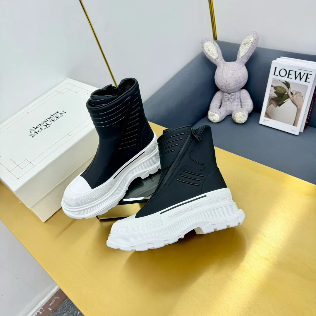 Women's Sneakers ALEXANDER MCQUEEN 18397481