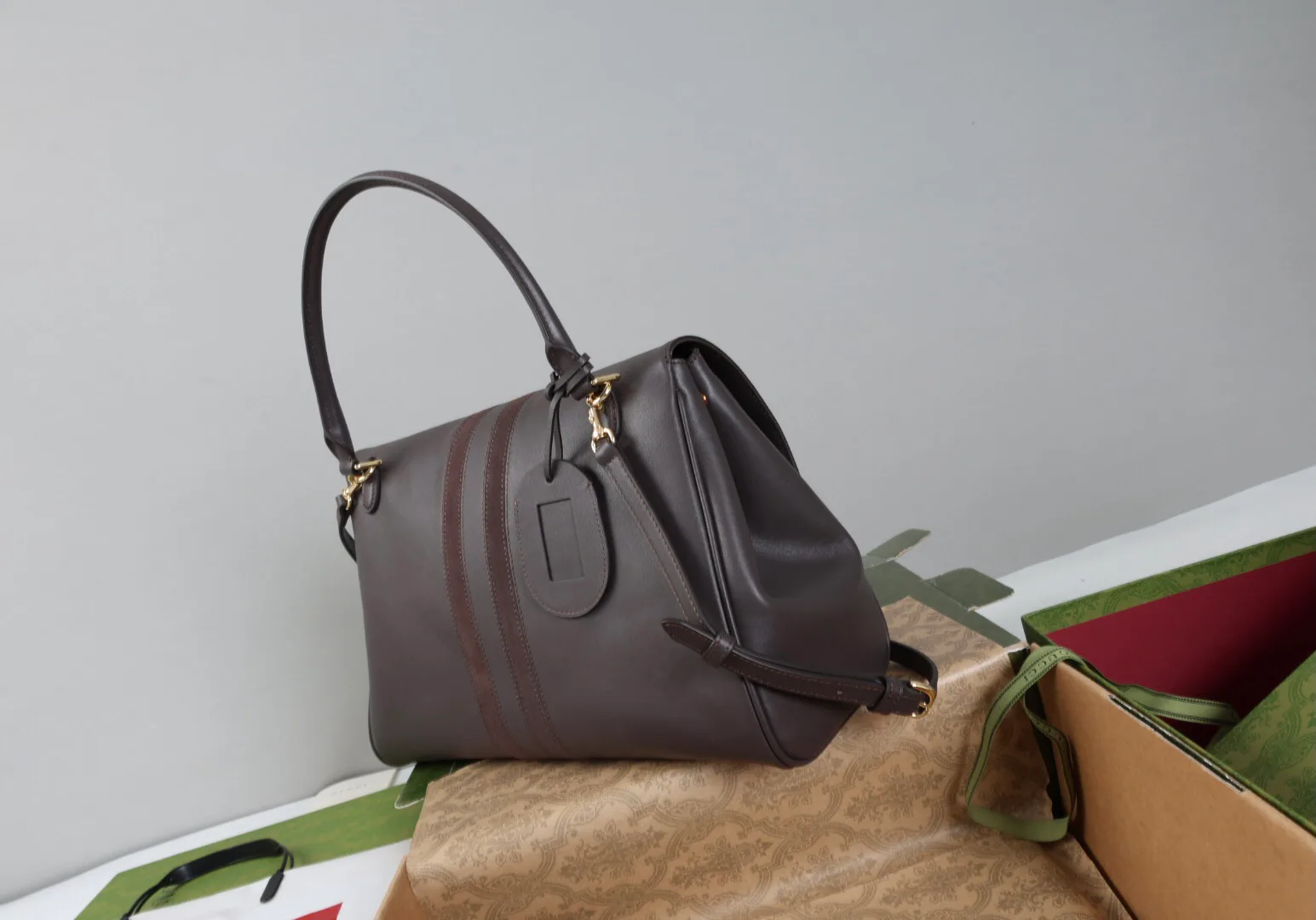 Women's Classic Handbags GUCCI 18250582