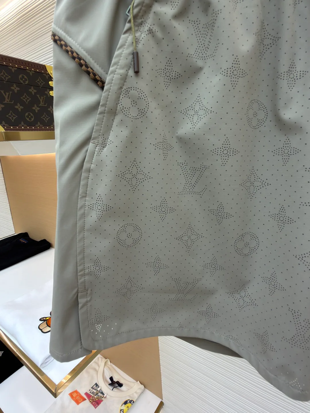 Men's Shorts LOUIS VUITTON 17054888