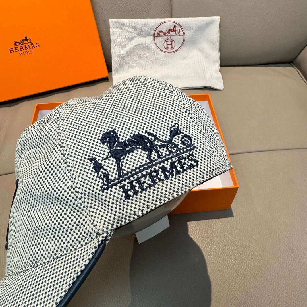 Hats HERMES 17224548