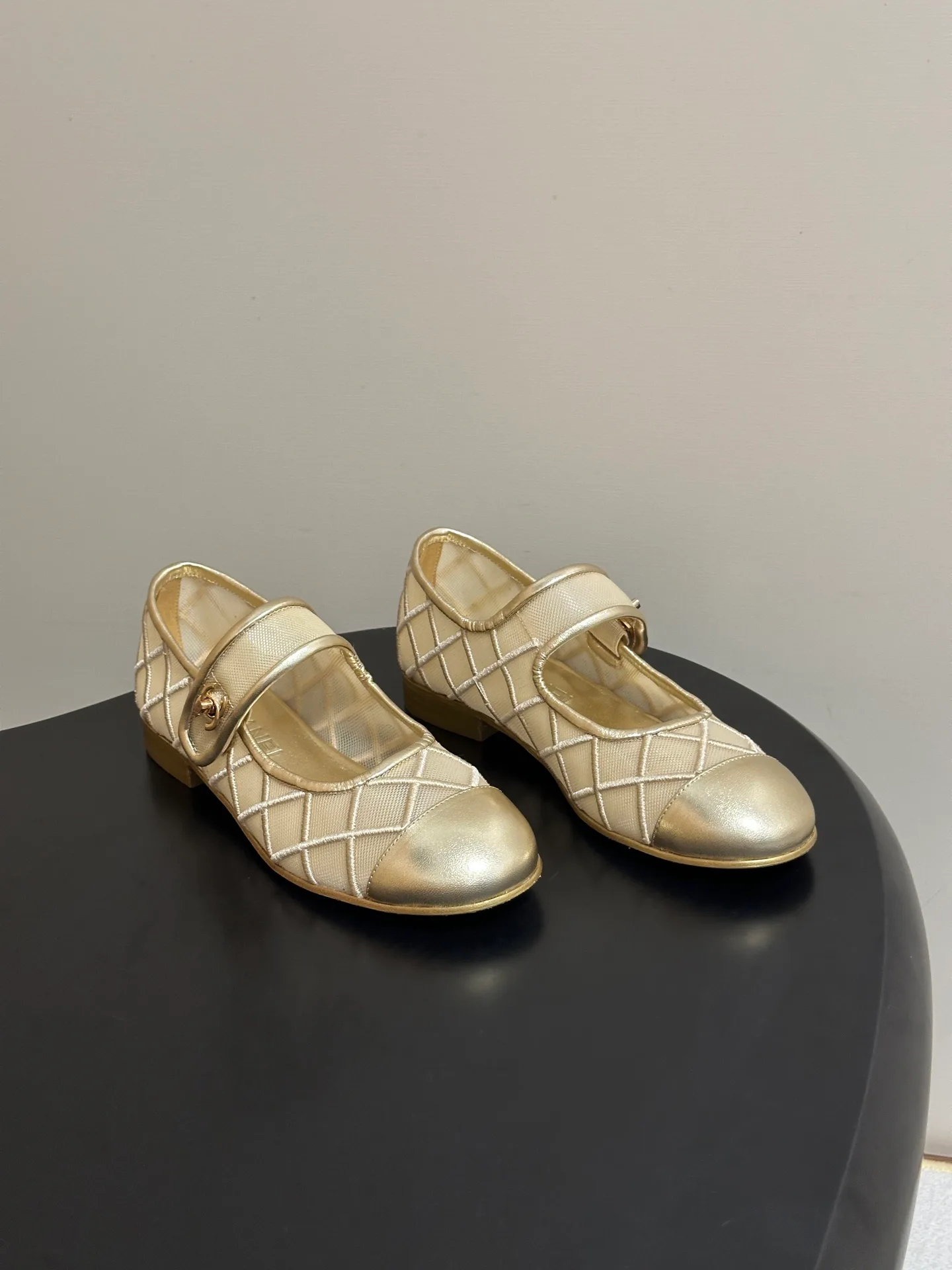Women's Ballet Flats CHANEL 17089432