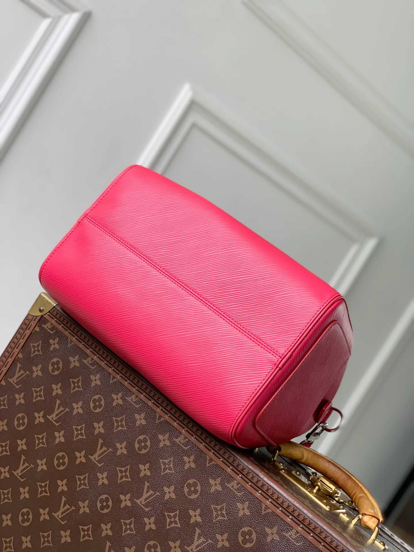 Women's Classic Handbags LOUIS VUITTON 18147548