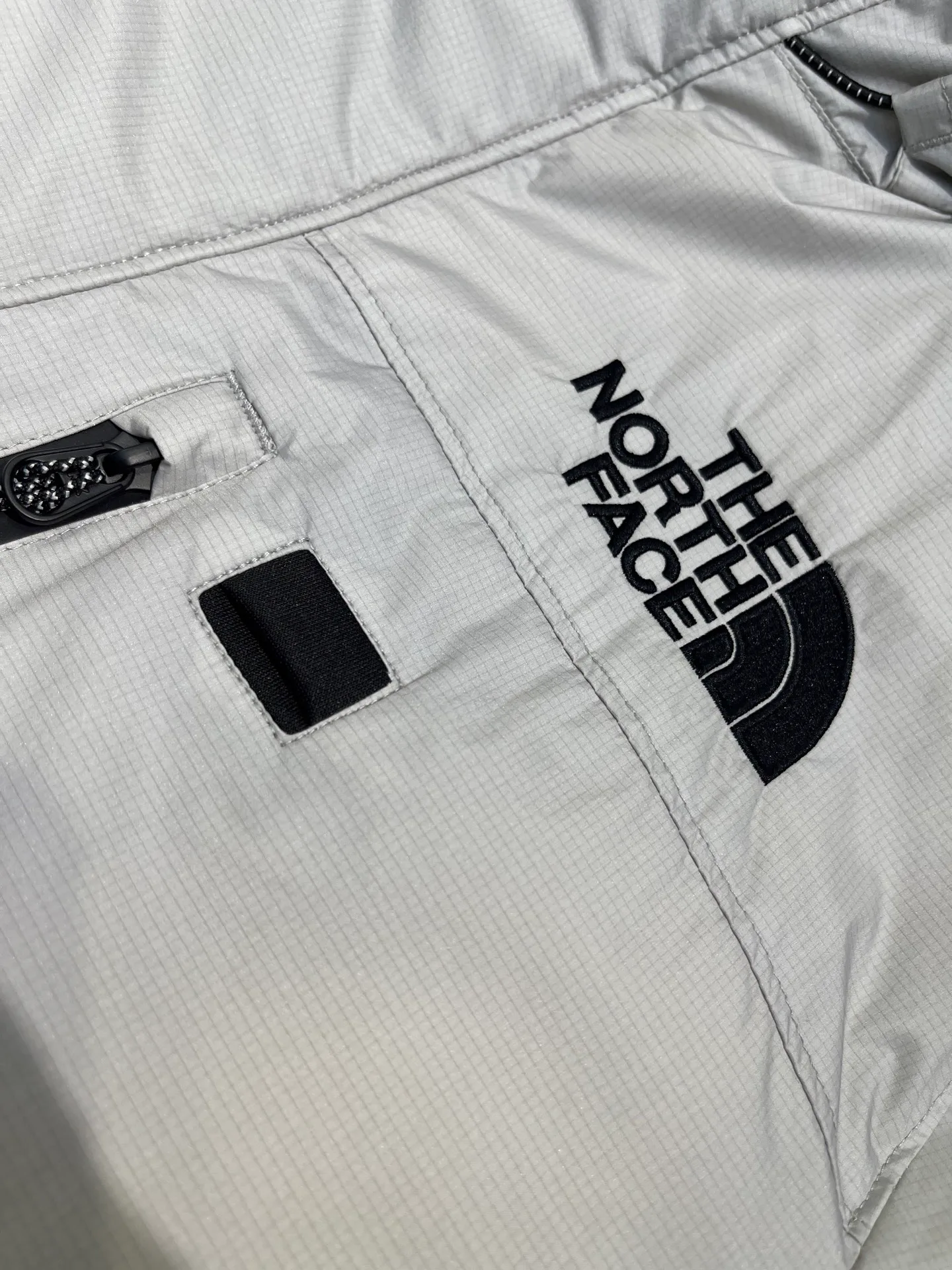 Women's Jackets And Down Jackets THE NORTH FACE 18130440
