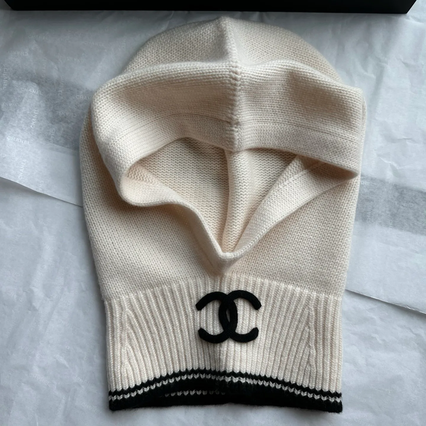 Hats CHANEL 18347838