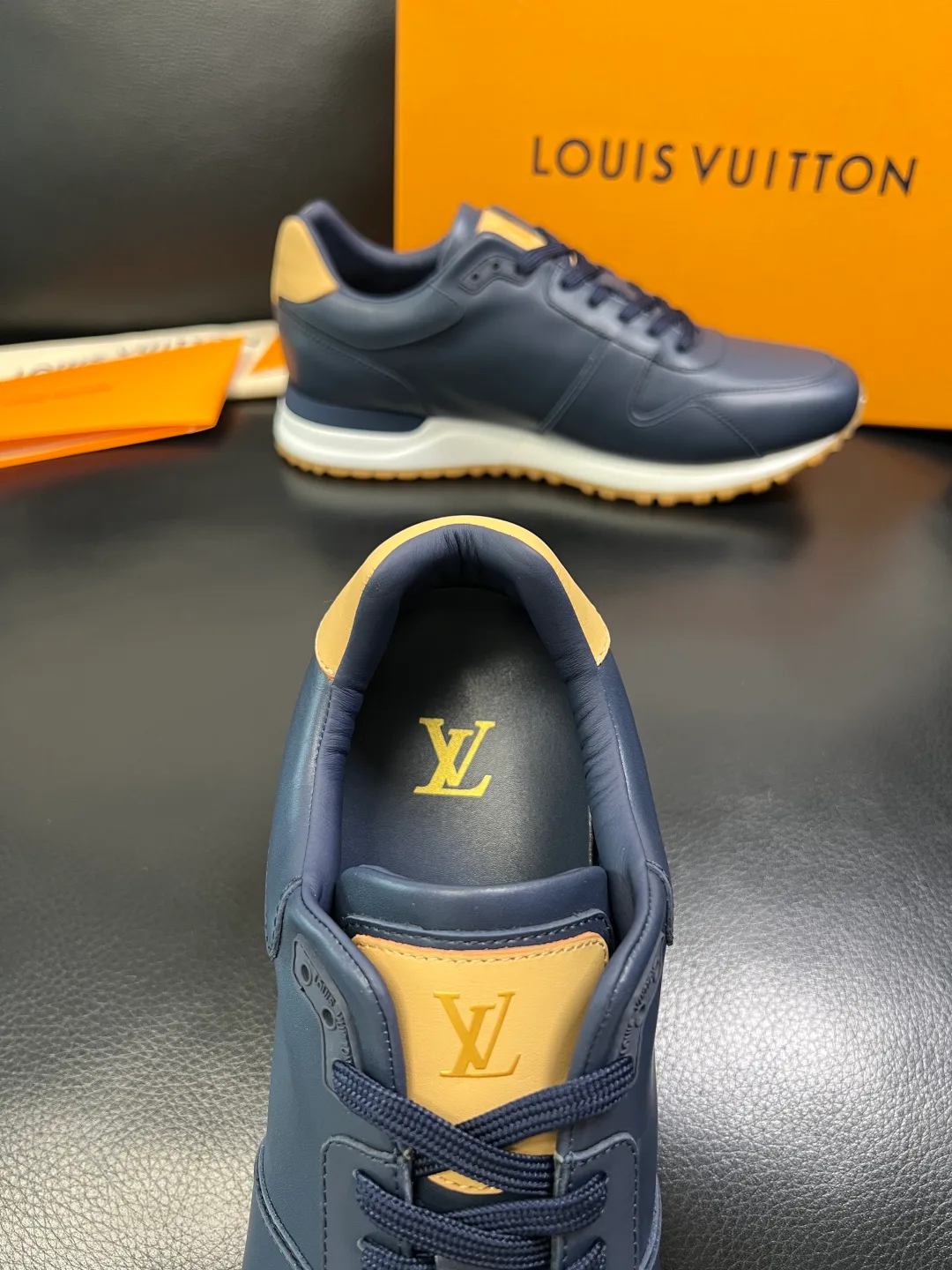 Men's Sneakers LOUIS VUITTON 17961830