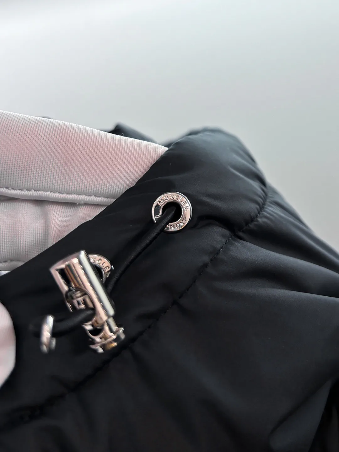 Куртки И Пуховики Мужские Moncler 18596619
