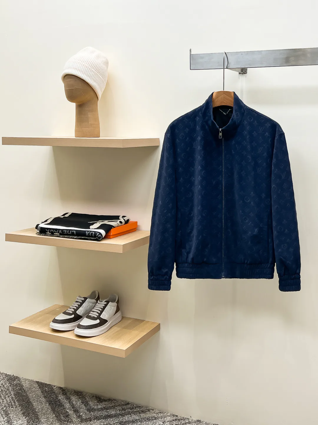 Men's Jackets And Down Jackets LOUIS VUITTON 18499110