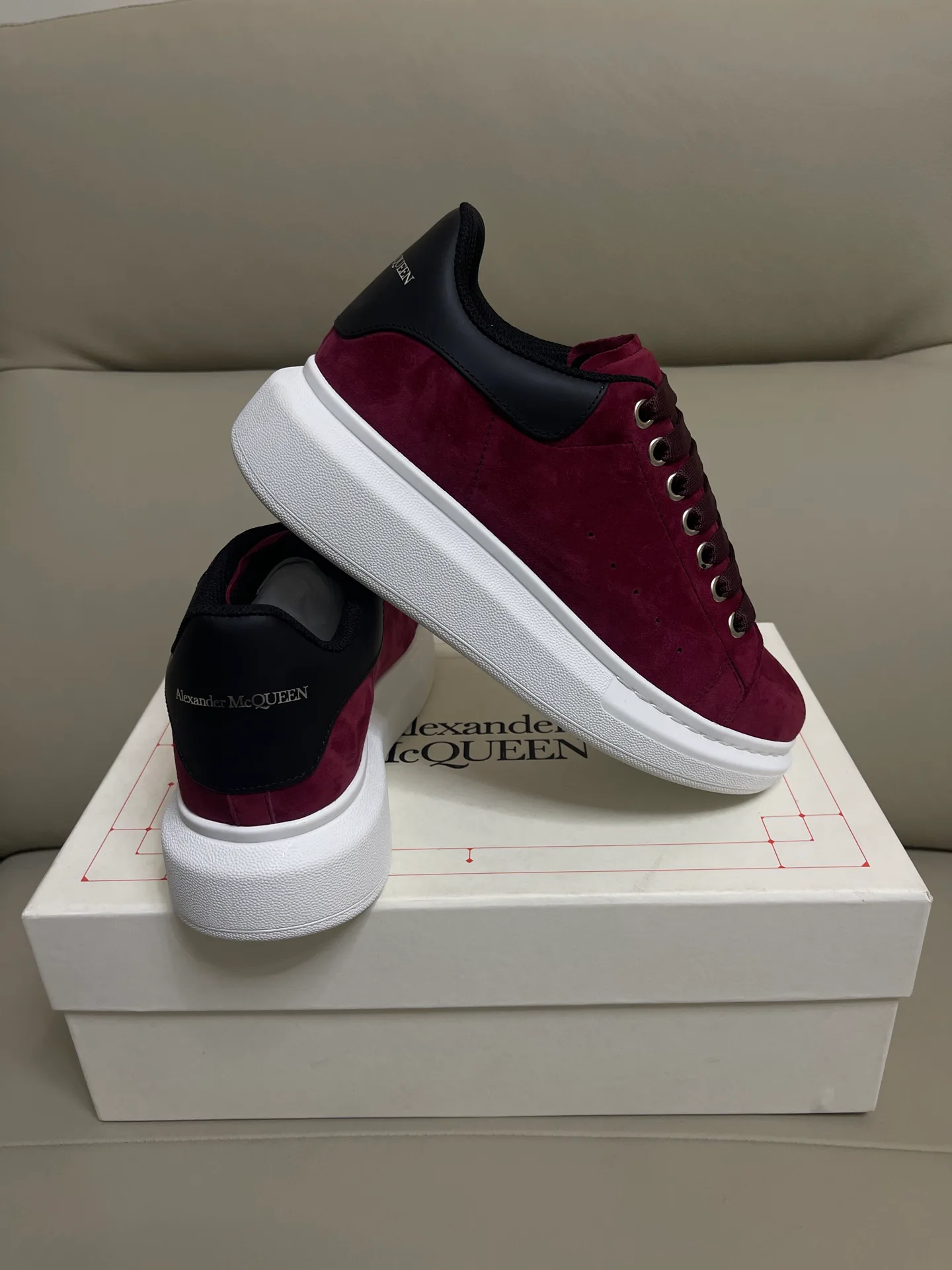 Women's Sneakers ALEXANDER MCQUEEN 18465081