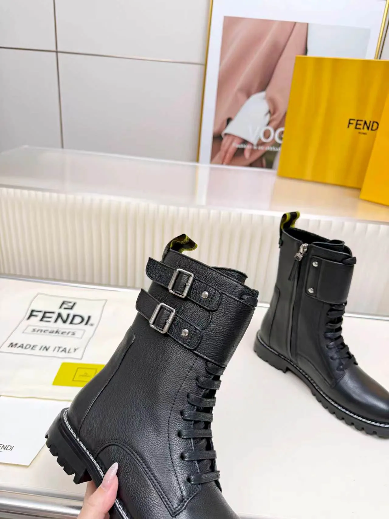 Women's Ankle Boots FENDI 17869511