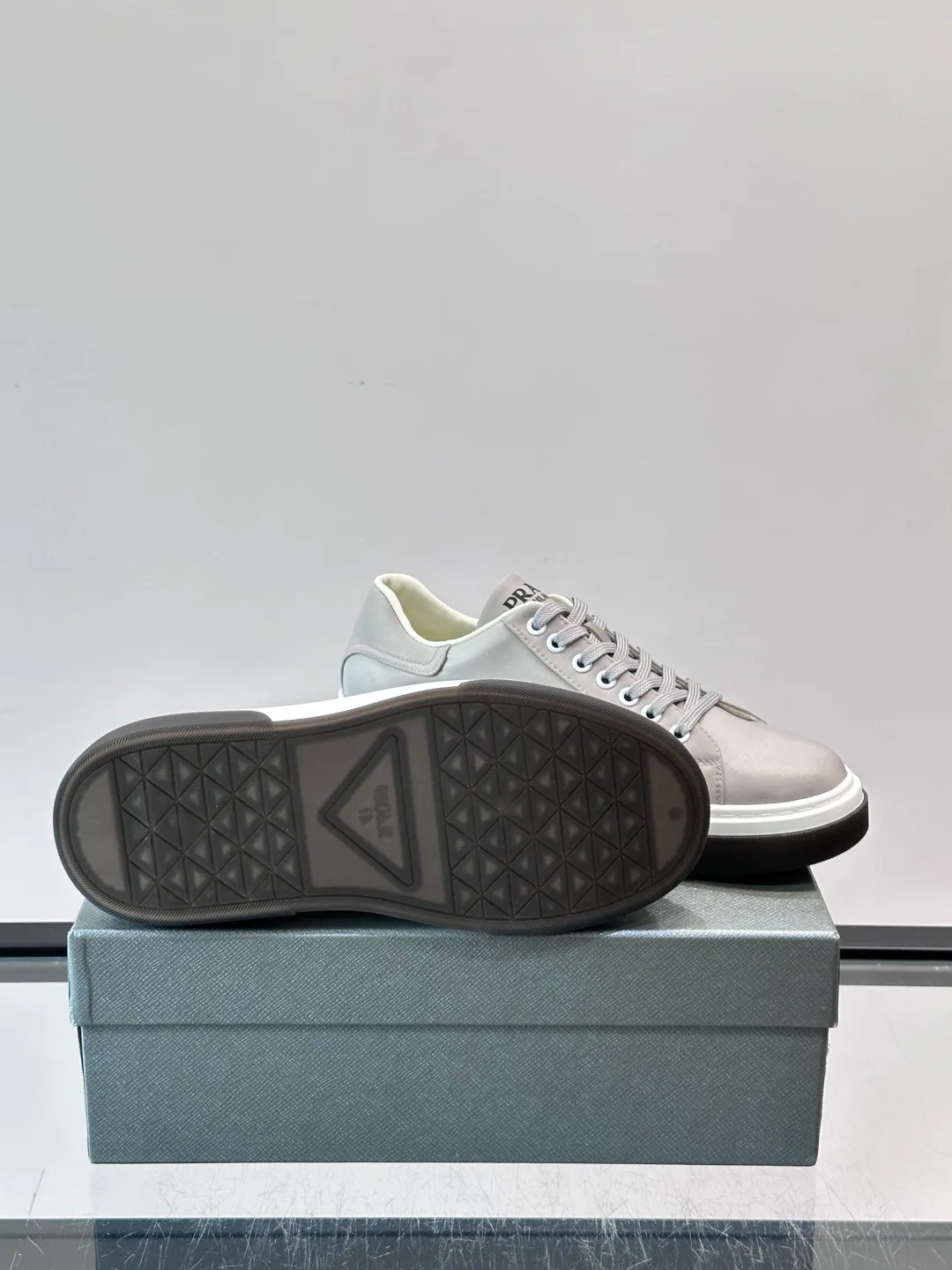 Men's Sneakers PRADA 17913733