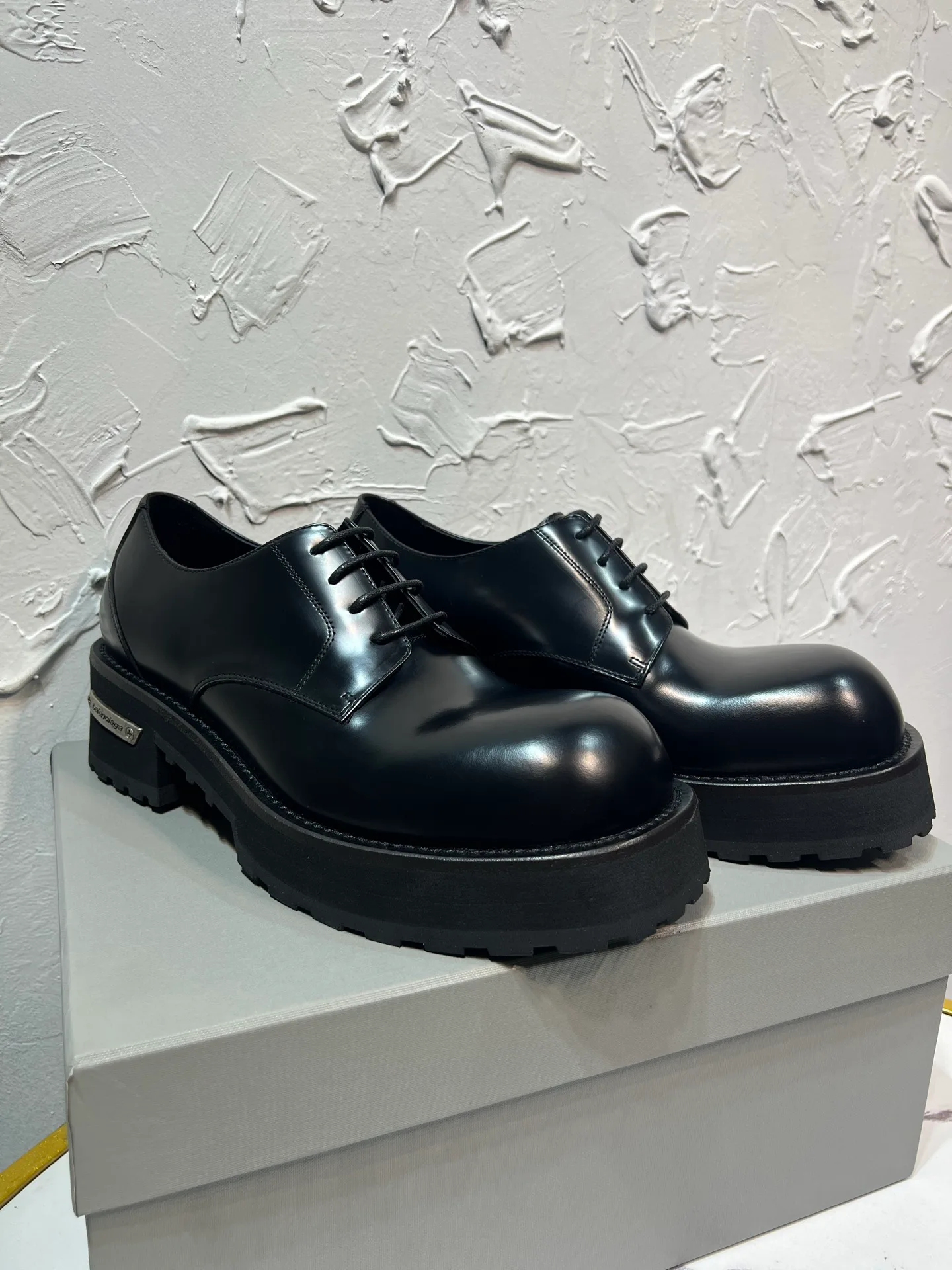 Men's Loafers And Dress Shoes BALENCIAGA 18225181