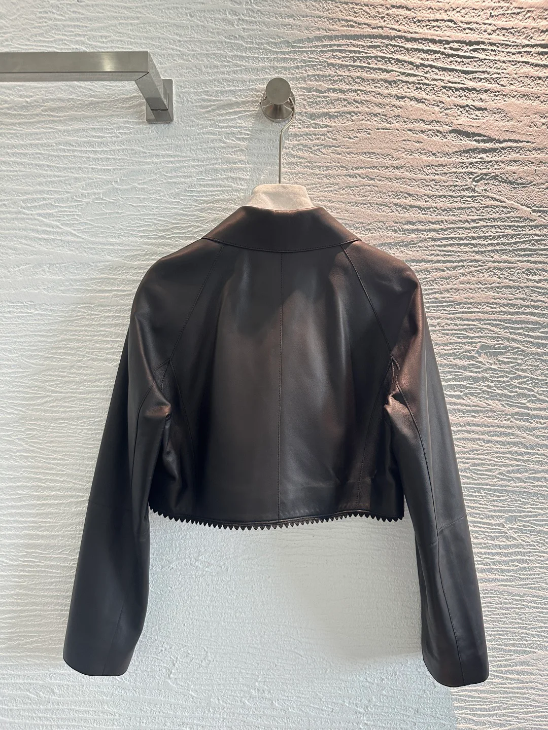 Women's Leather Jackets And Sheepskin Coats HERMES 17302276